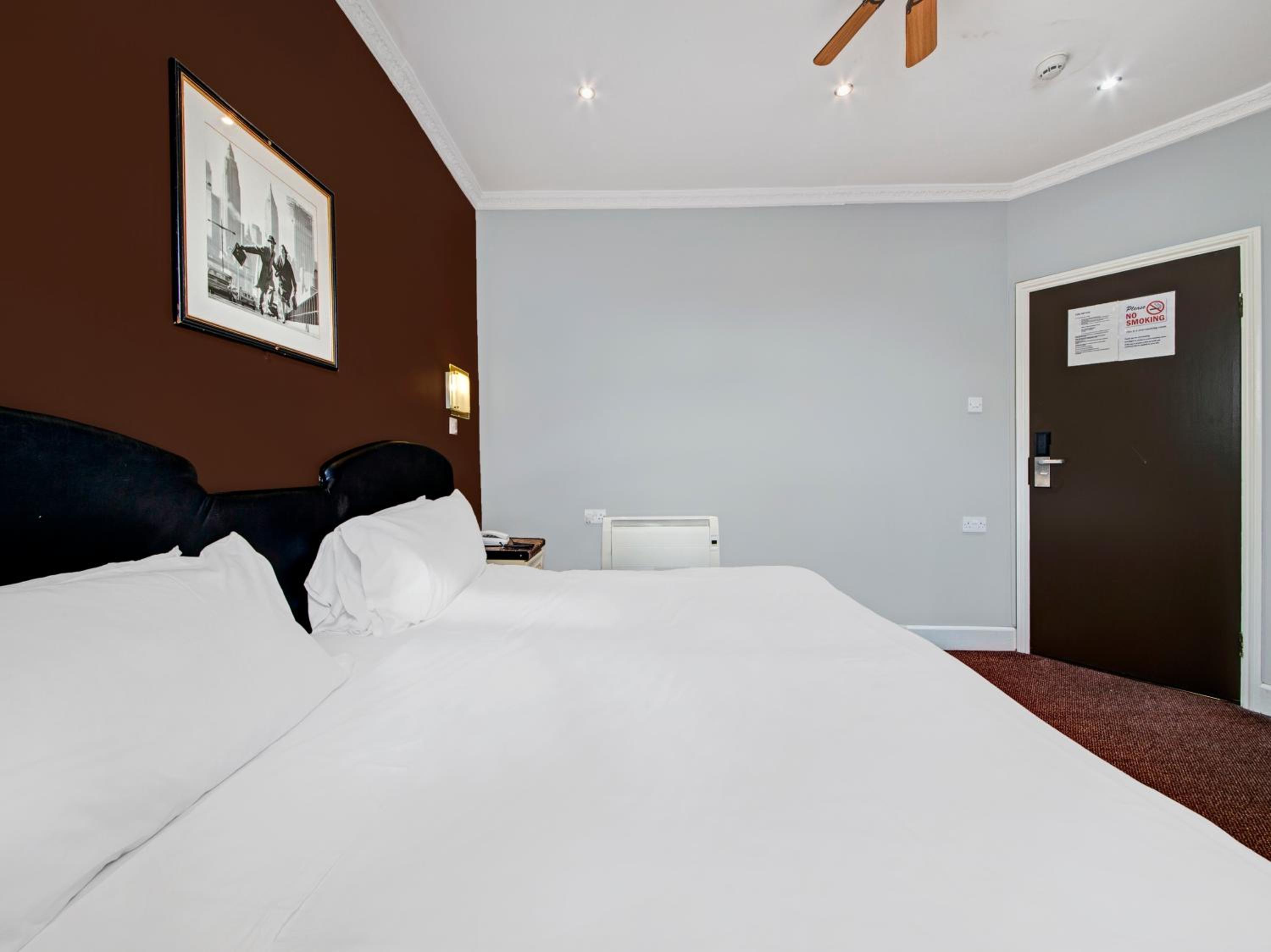 Deluxe Double Room - Photo 5