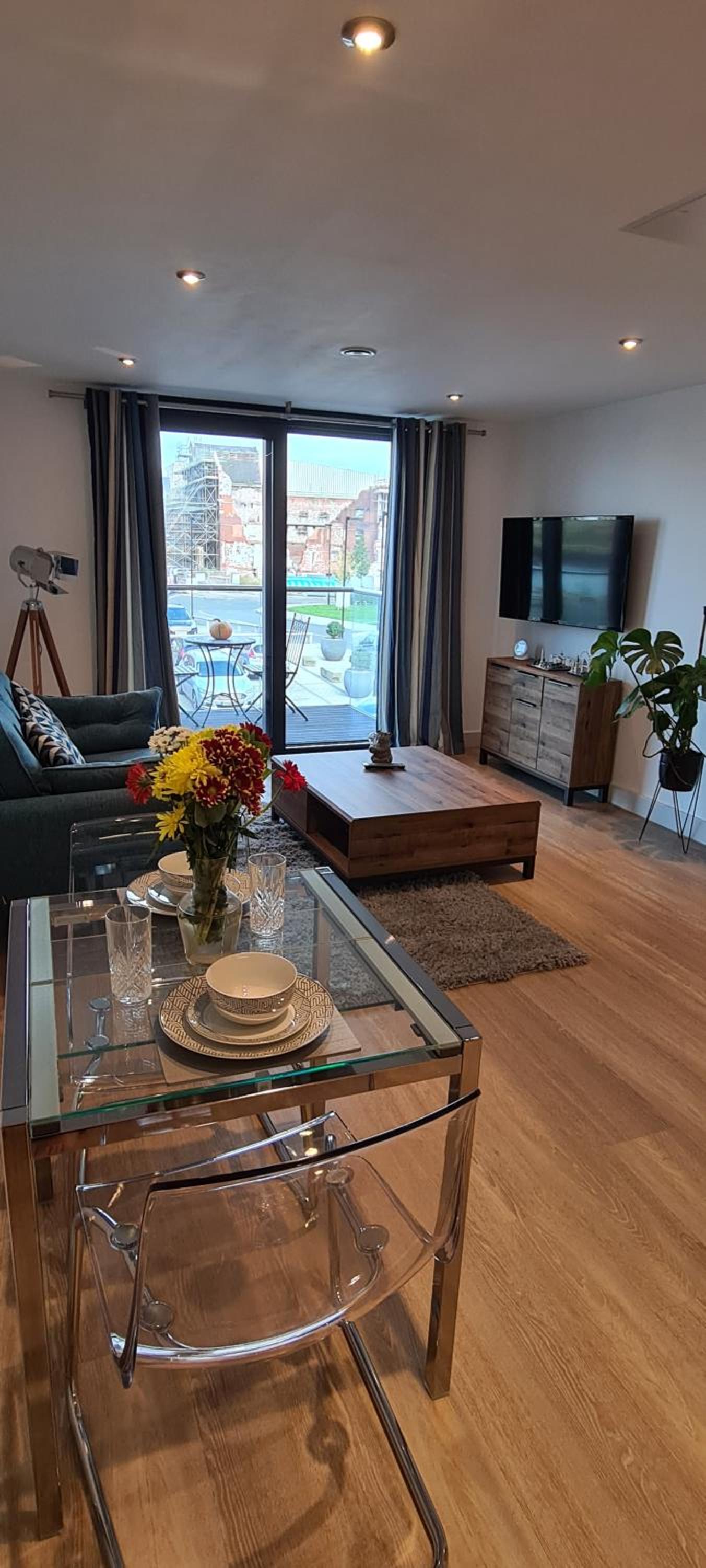 One-Bedroom Apartment