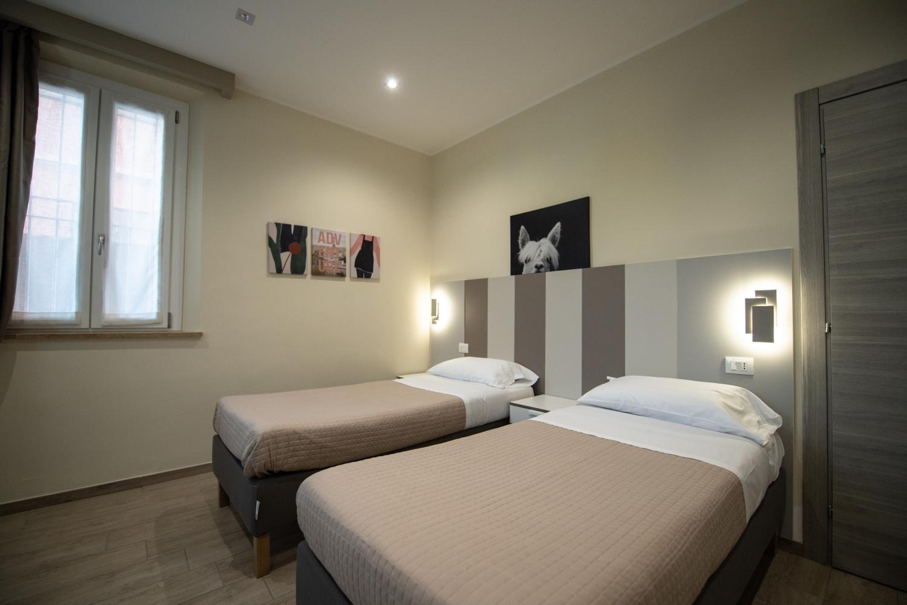 Deluxe Twin Room - Photo 1