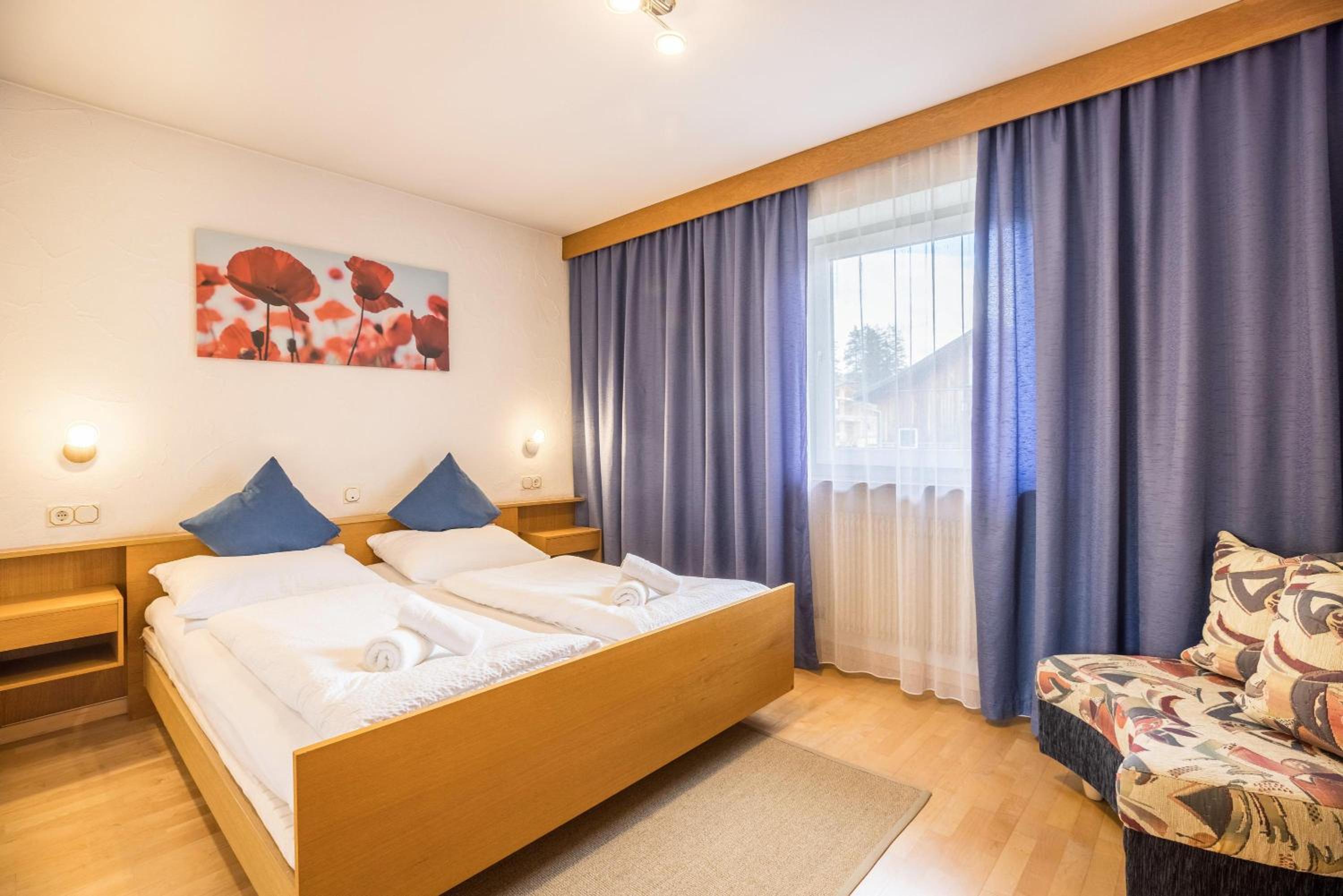 Superior One-Bedroom Apartment with Balcony
