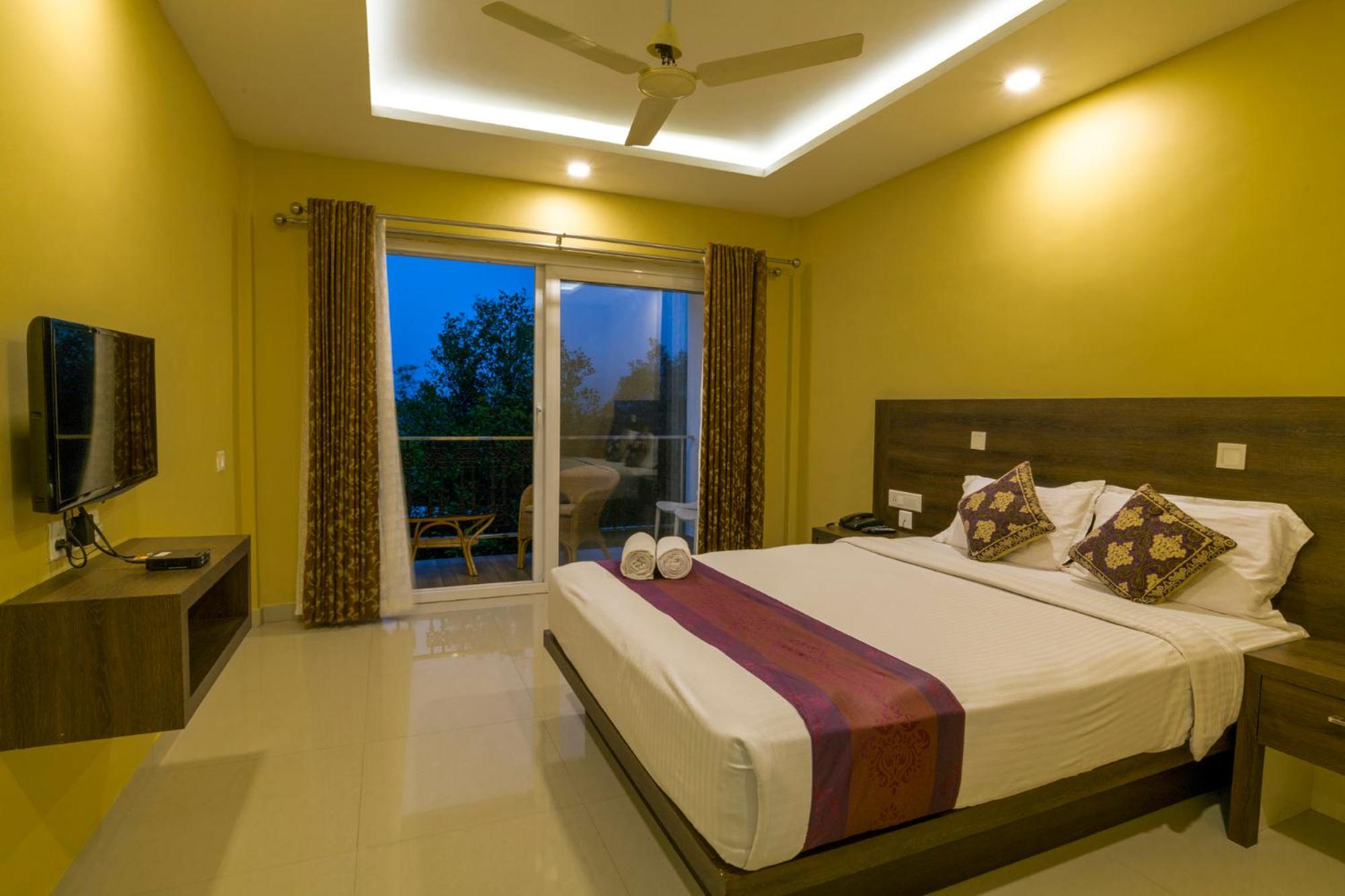 Deluxe Room - Photo 2