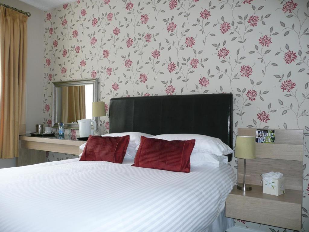 Double Room with Private Bathroom photo 1