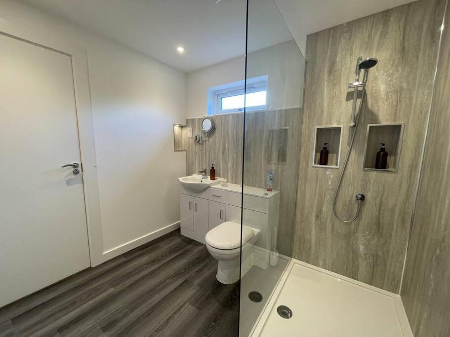 One-Bedroom House photo 1