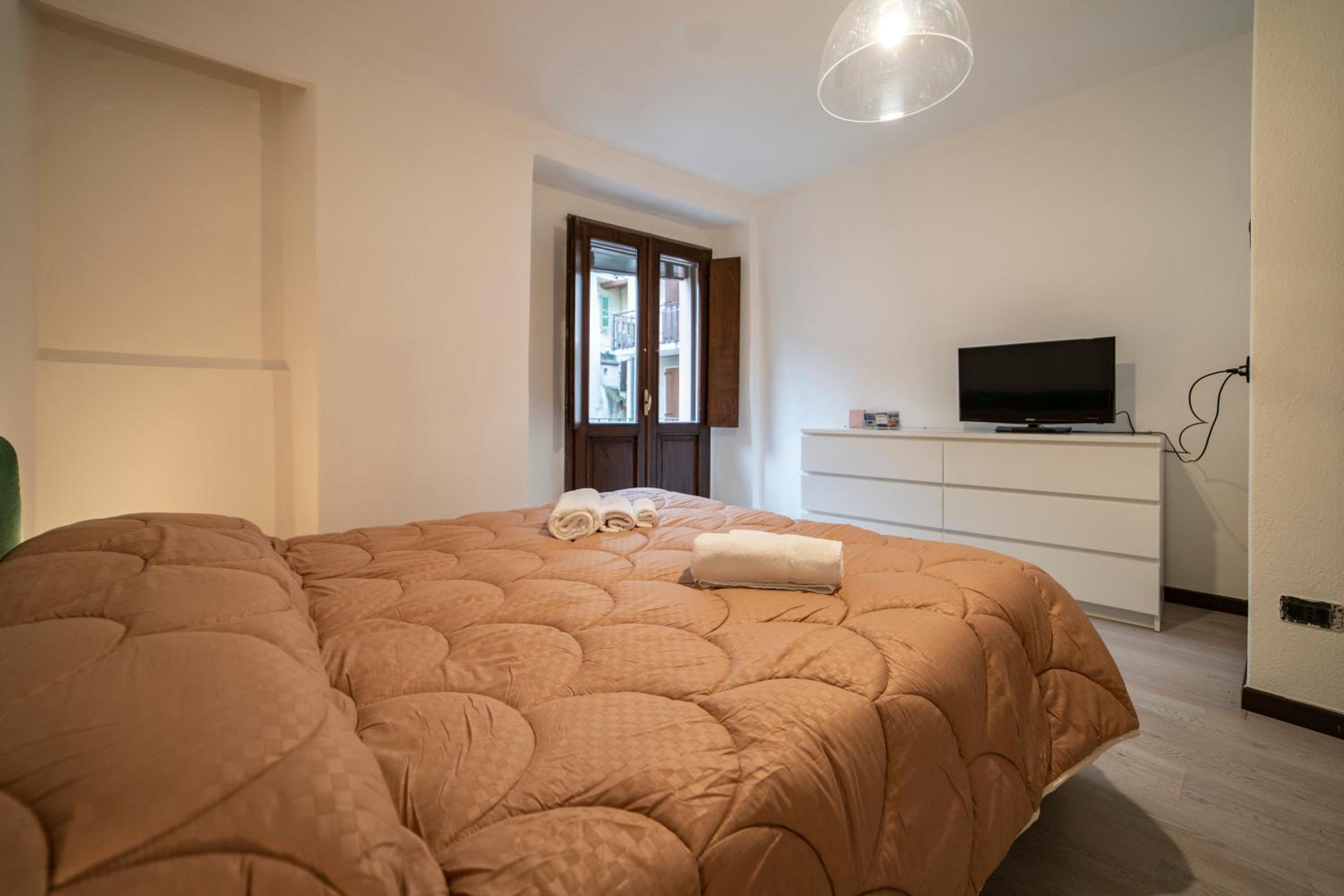 Two-Bedroom Apartment photo 2