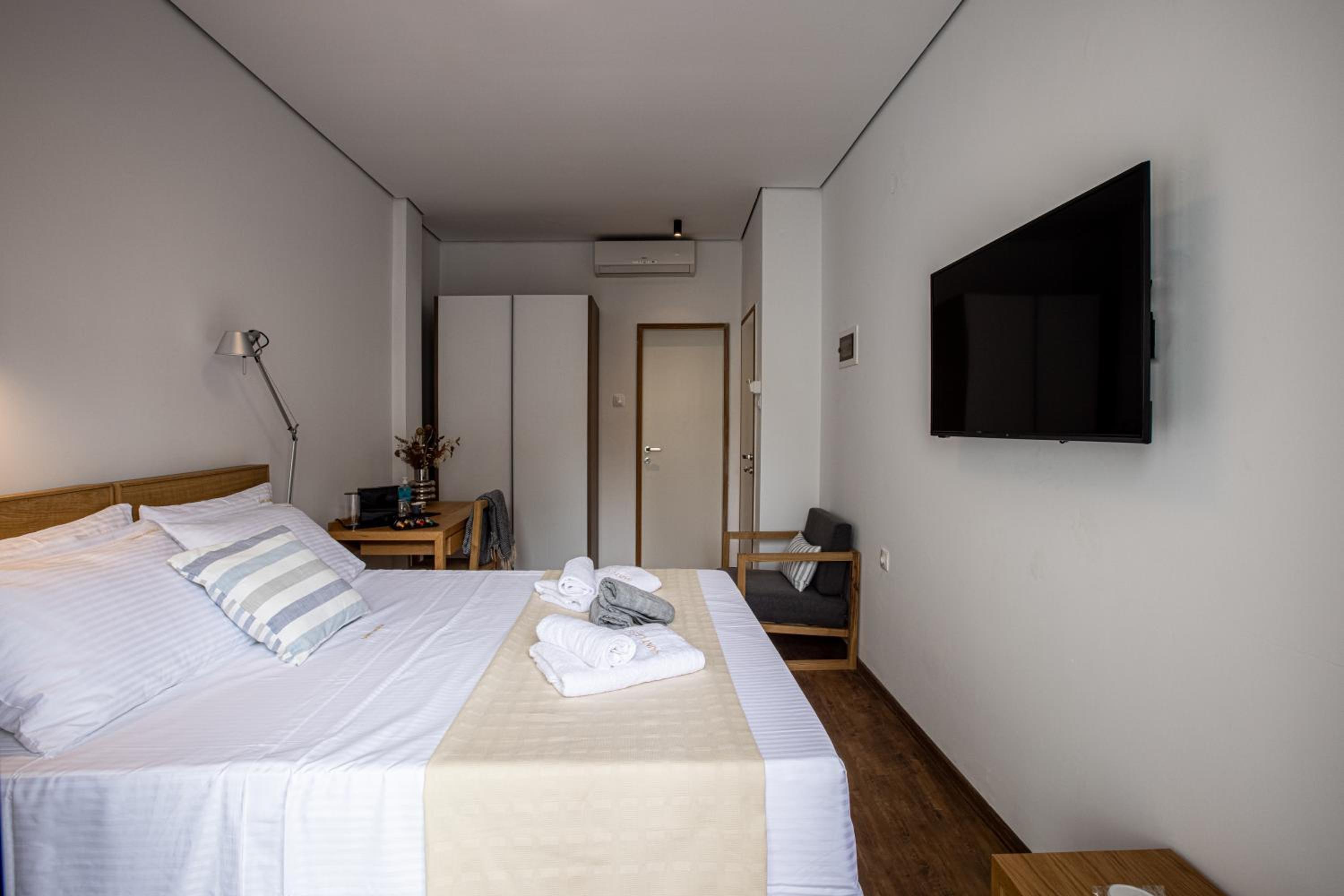 Standard Double Room - Photo 1