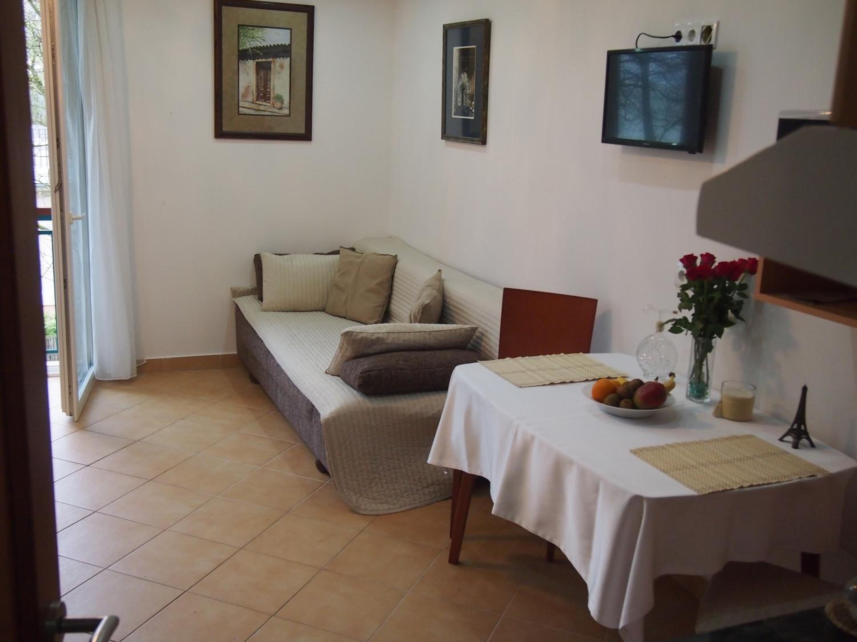 Apartment - Photo 16