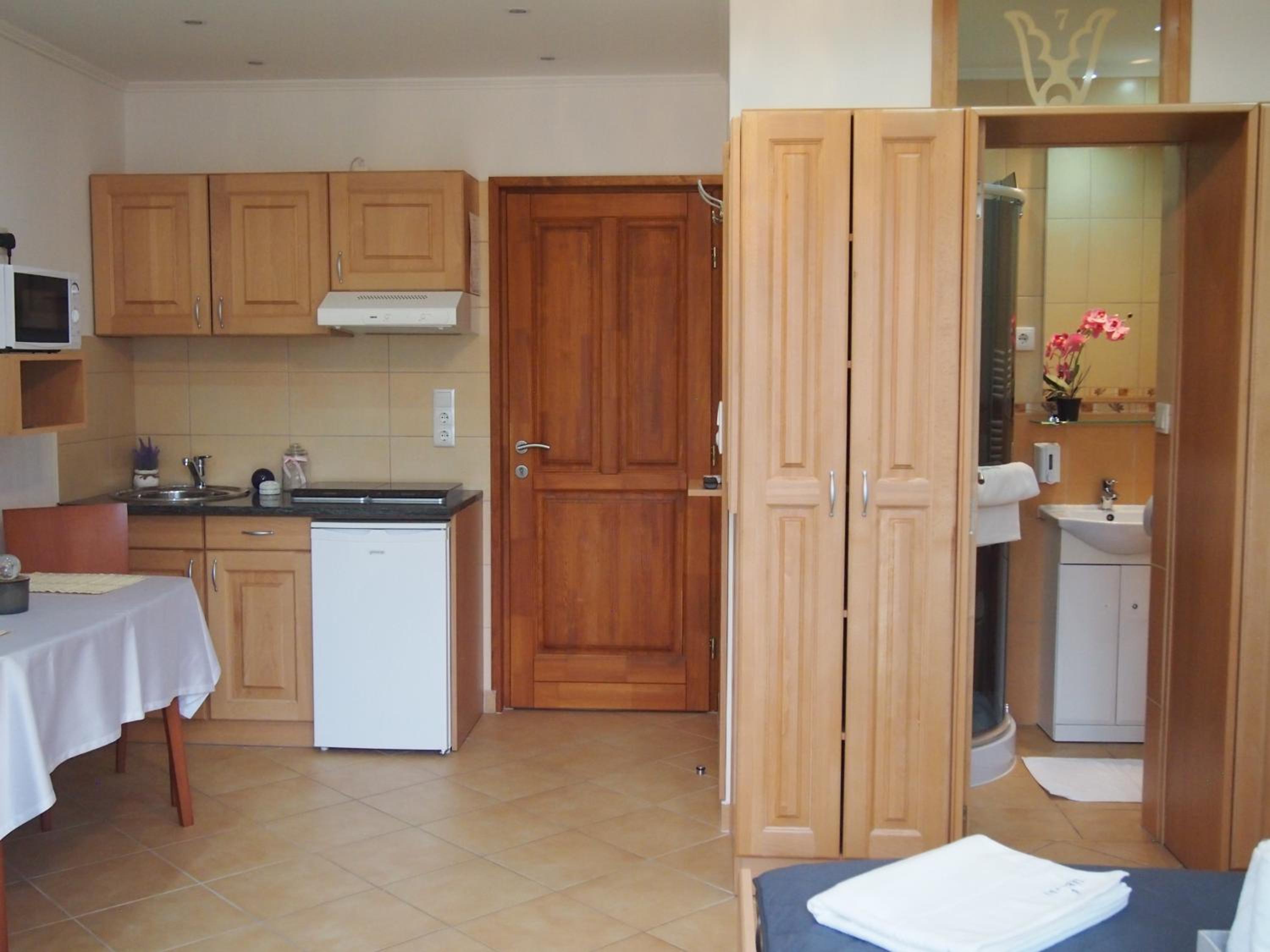 Apartment - Photo 17