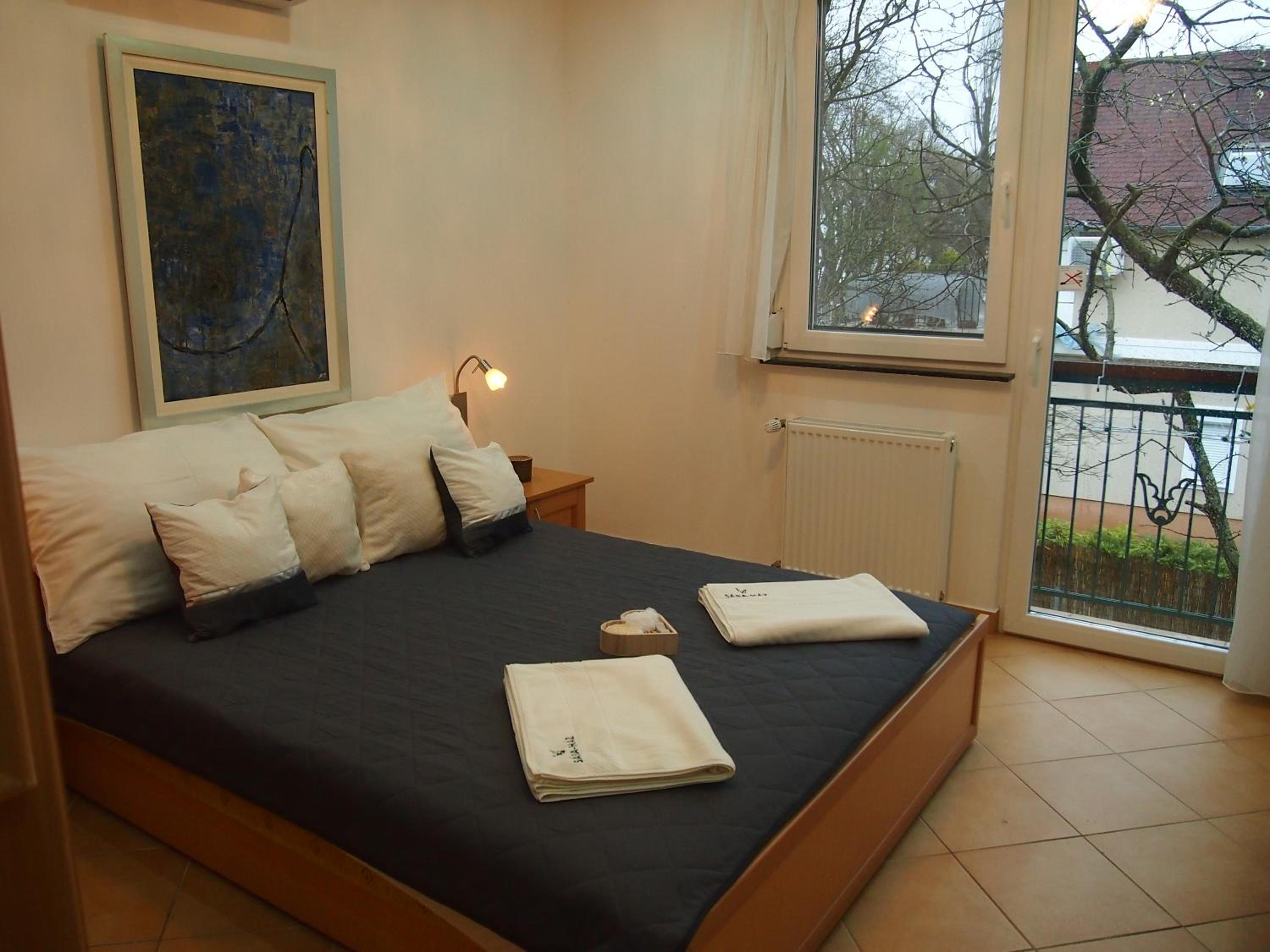 Studio Apartment - Photo 5