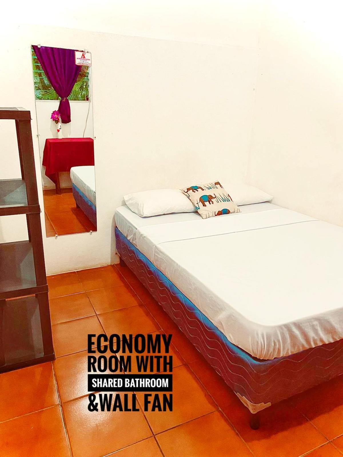 Small Double Room photo 1
