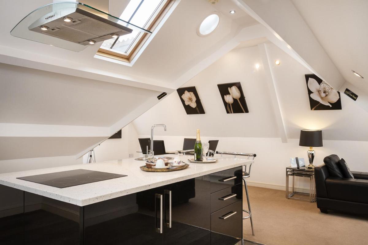 Penthouse Apartment - Photo 4