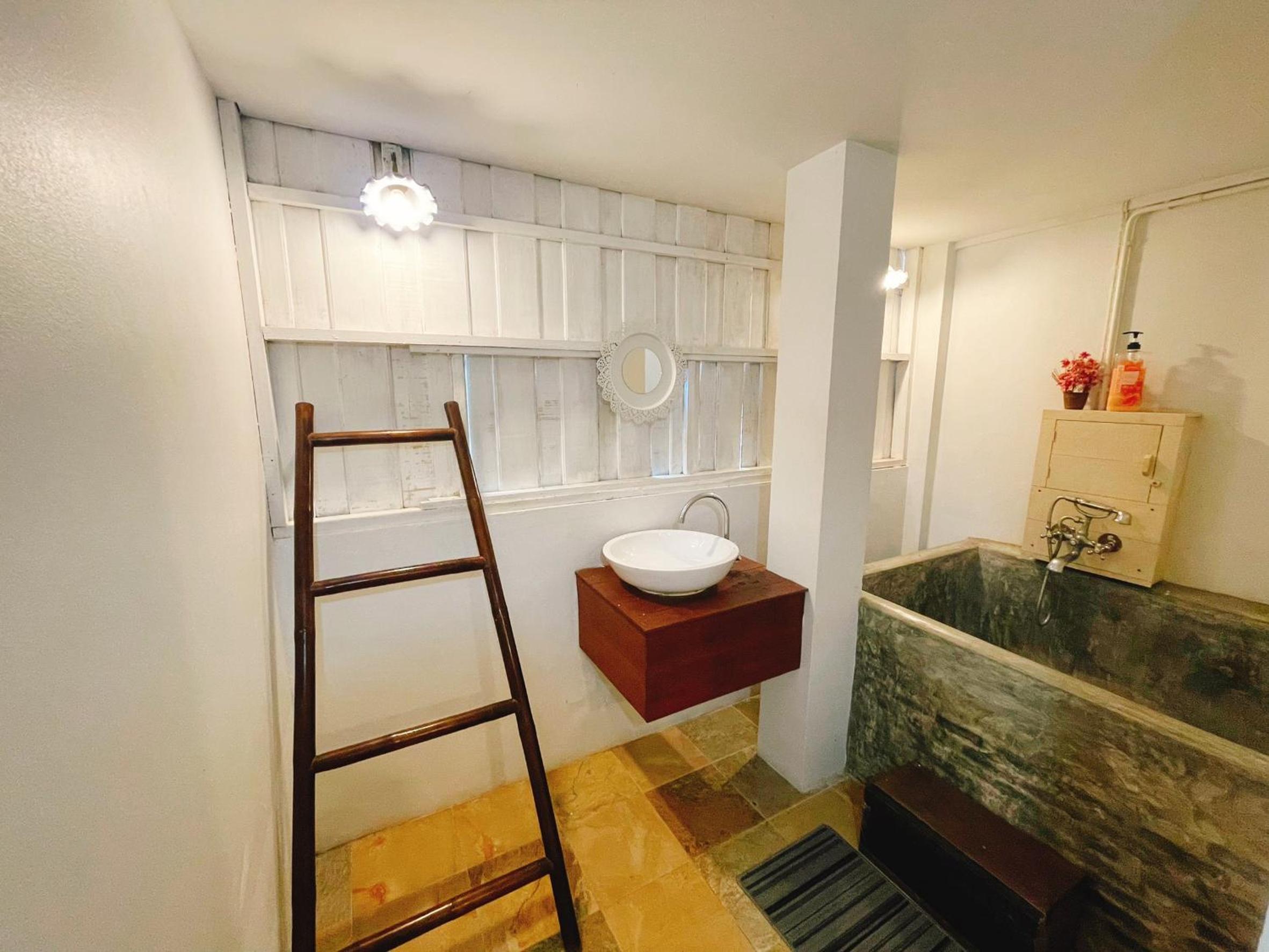 Standard Double Room - Photo 4