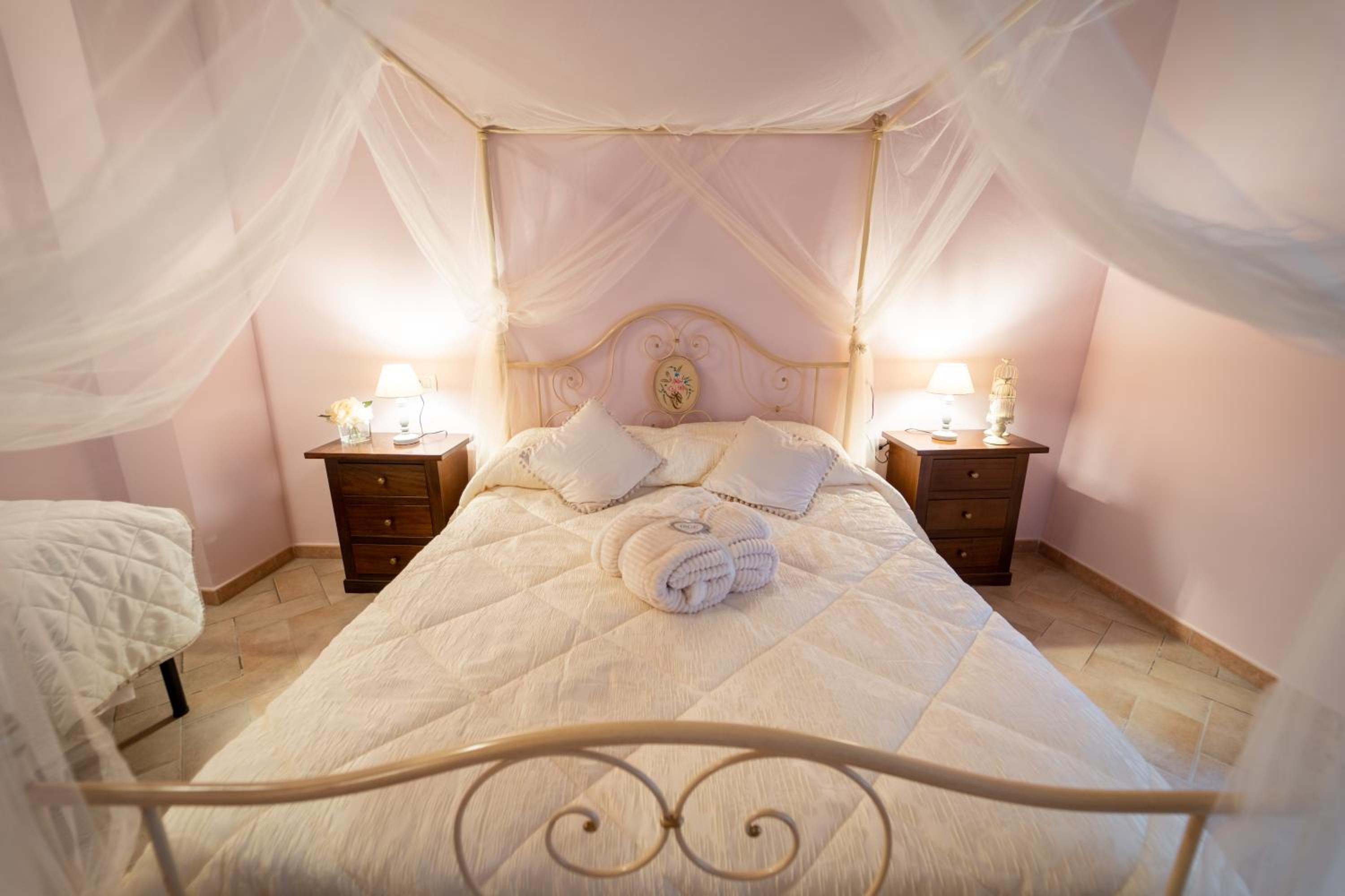 Deluxe Triple Room photo 2