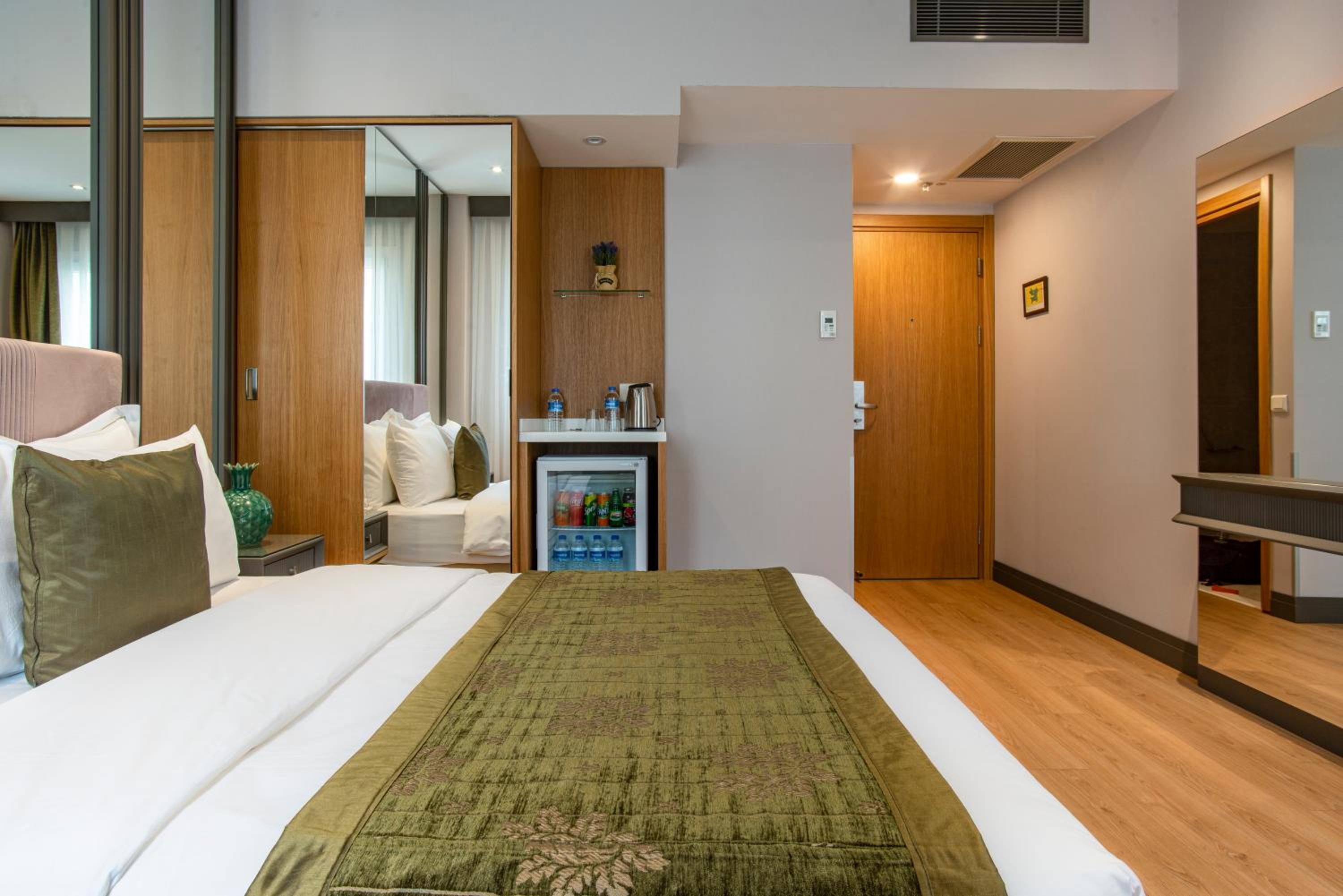 Single Room photo 3