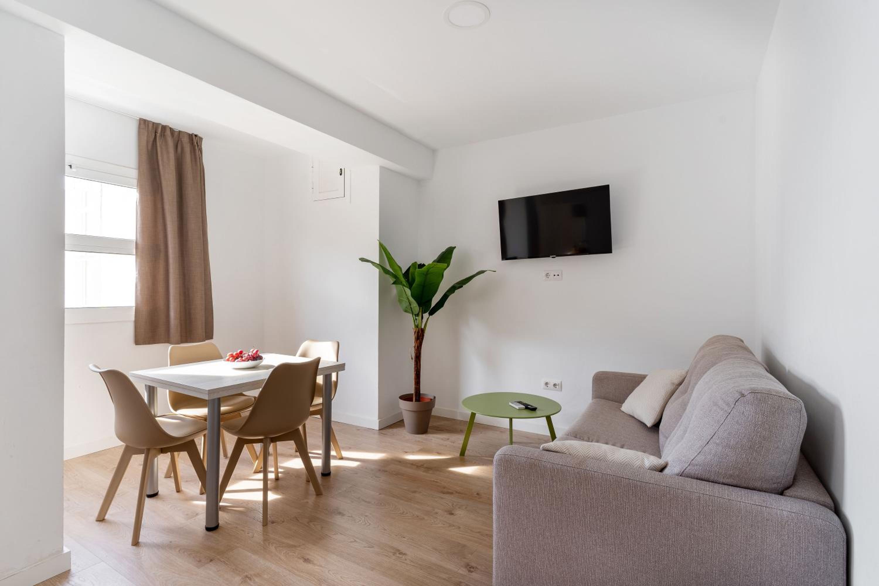 Apartamento de dos habitaciones con vista al mar