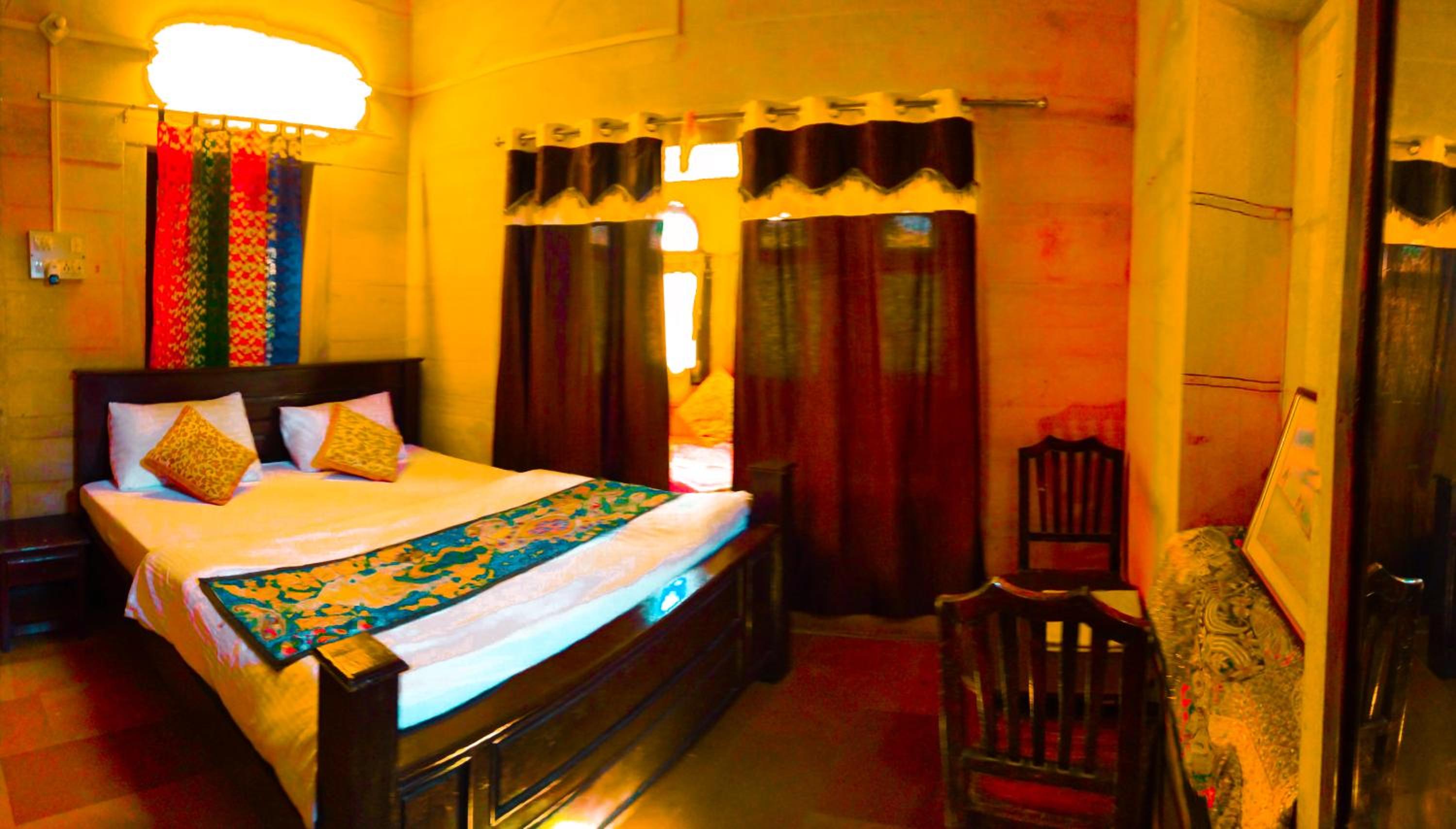 Deluxe Room - Photo 11
