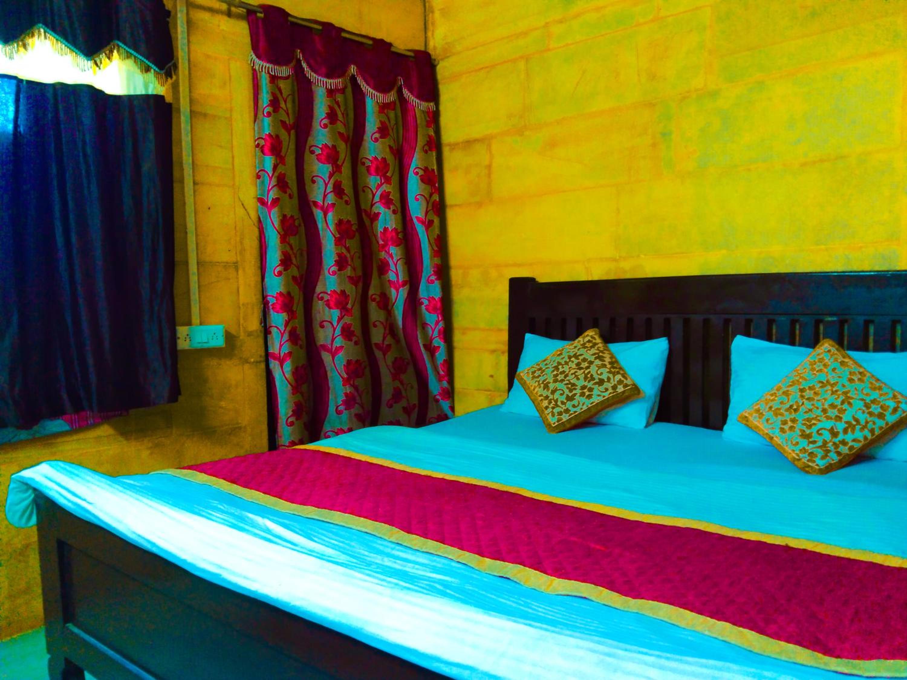 Deluxe Room - Photo 31