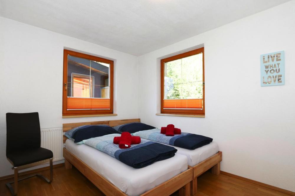 Four-Bedroom House photo 2