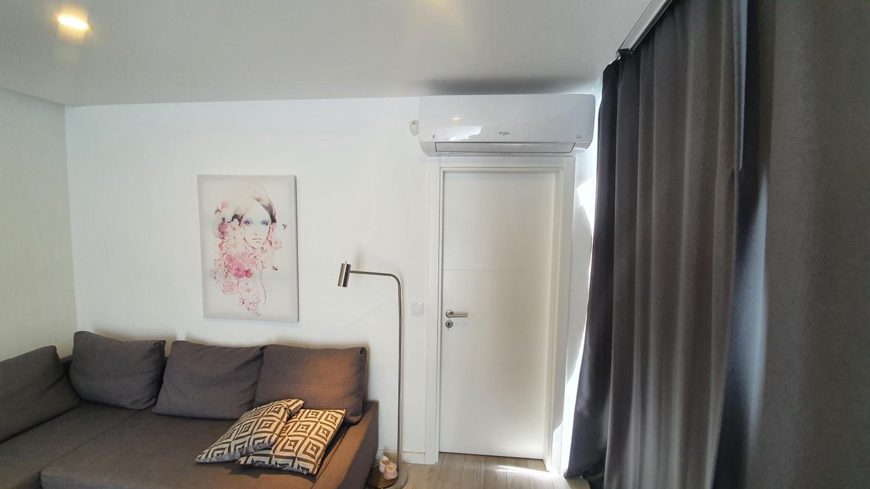 One-Bedroom Apartment - Photo 28