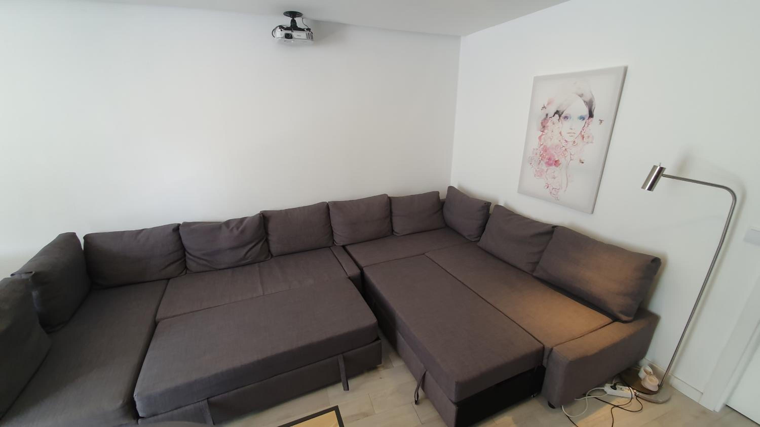 One-Bedroom Apartment - Photo 23
