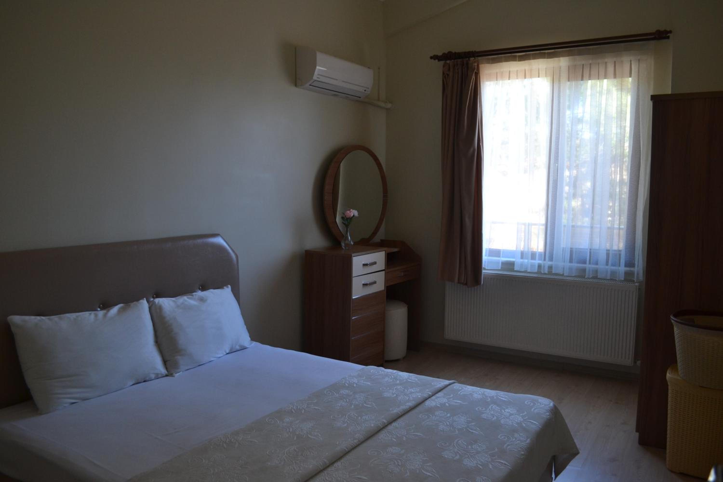 Two-Bedroom Apartment with Balcony photo 3