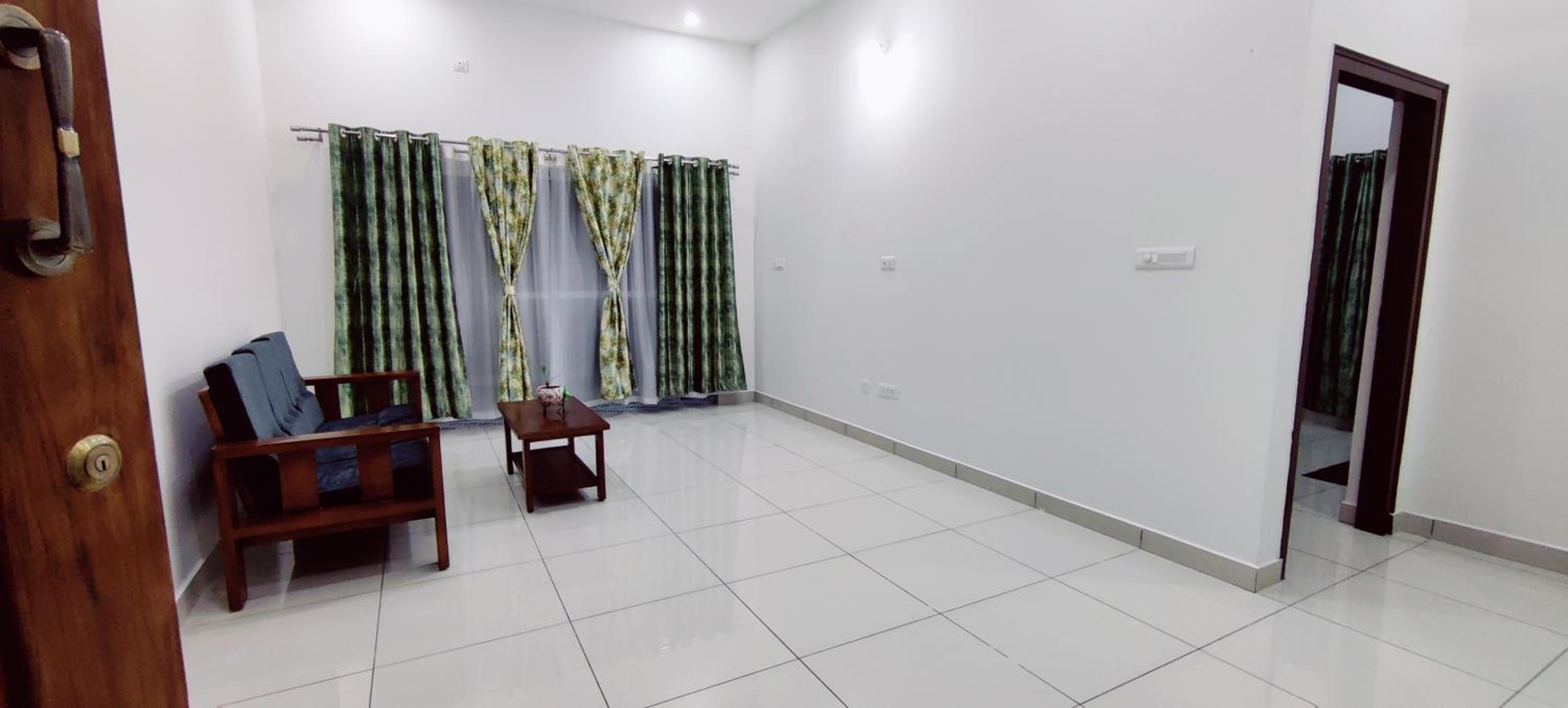 Three-Bedroom Apartment - Photo 14