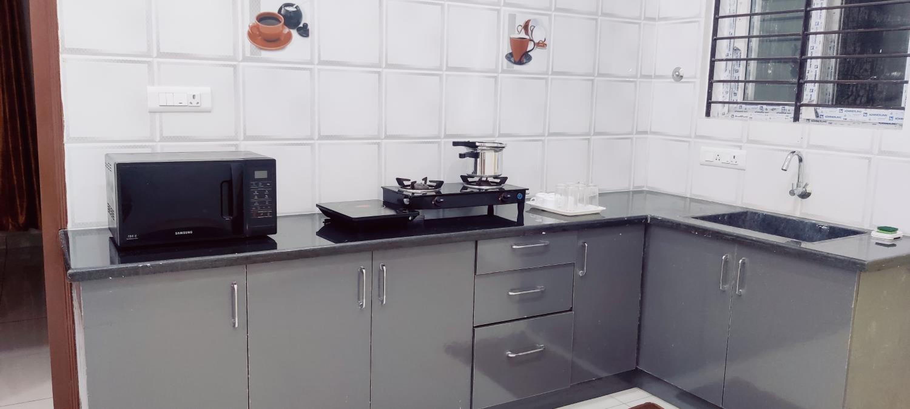Three-Bedroom Apartment - Photo 13