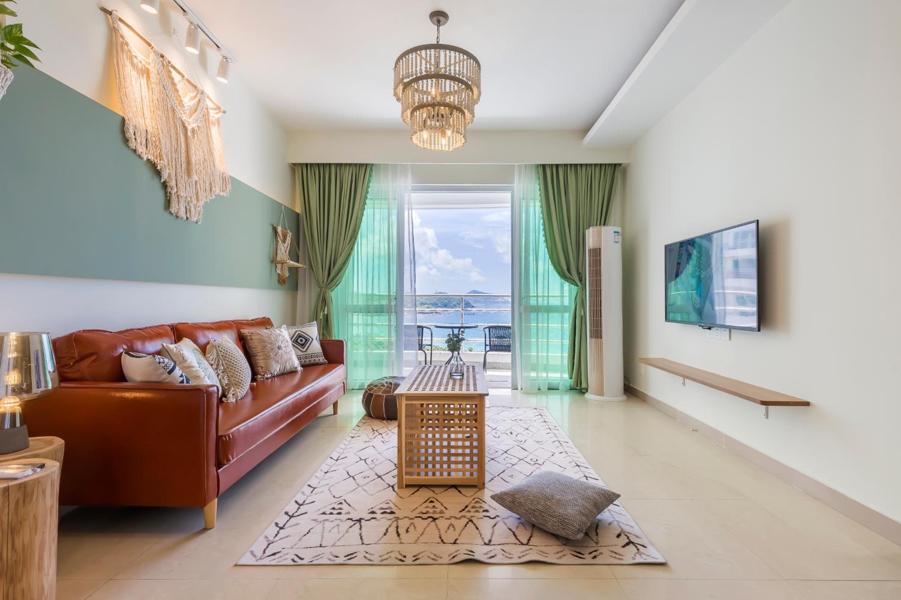 Deluxe Suite with Sea View - Photo 92