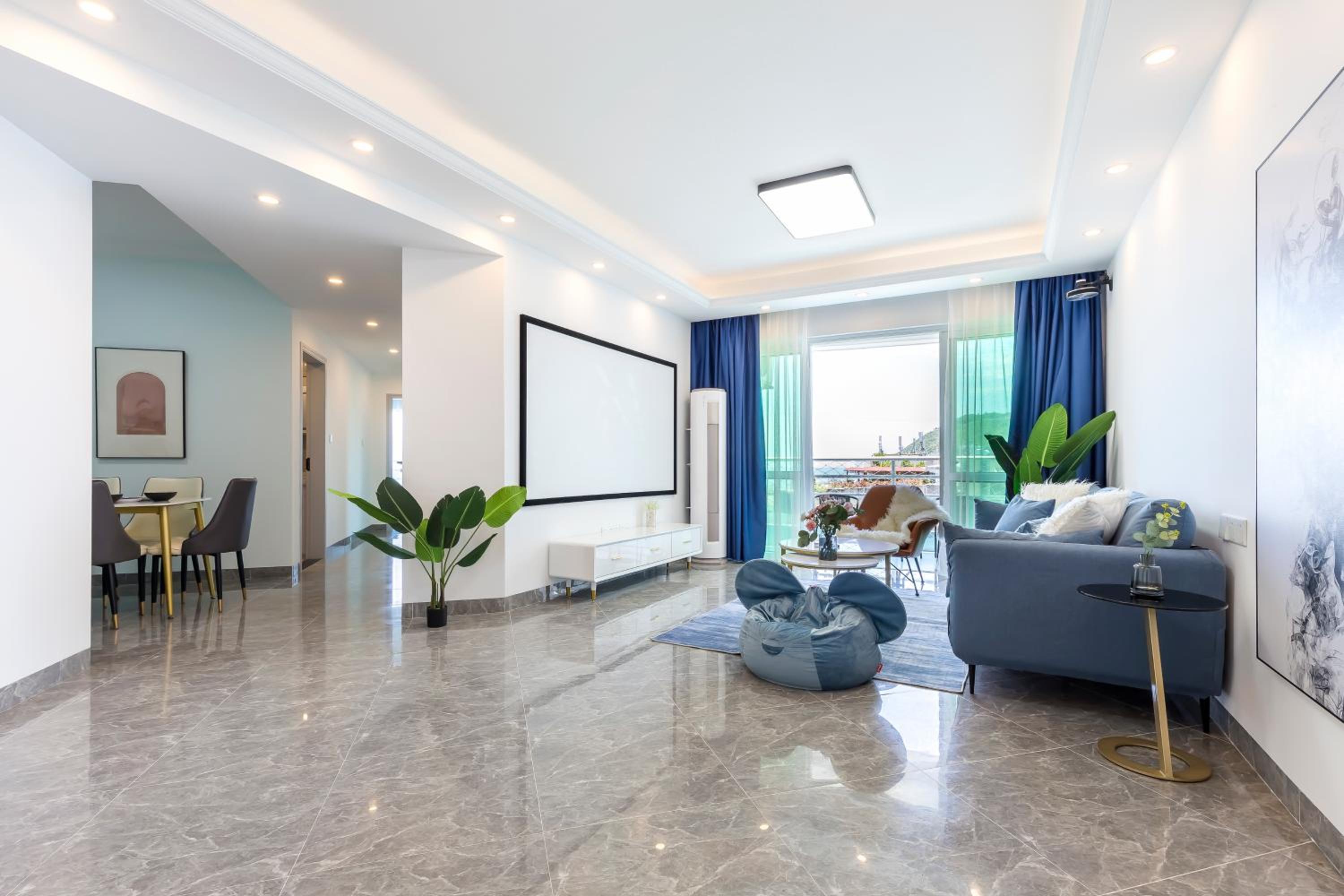 Deluxe Suite with Sea View - Photo 102