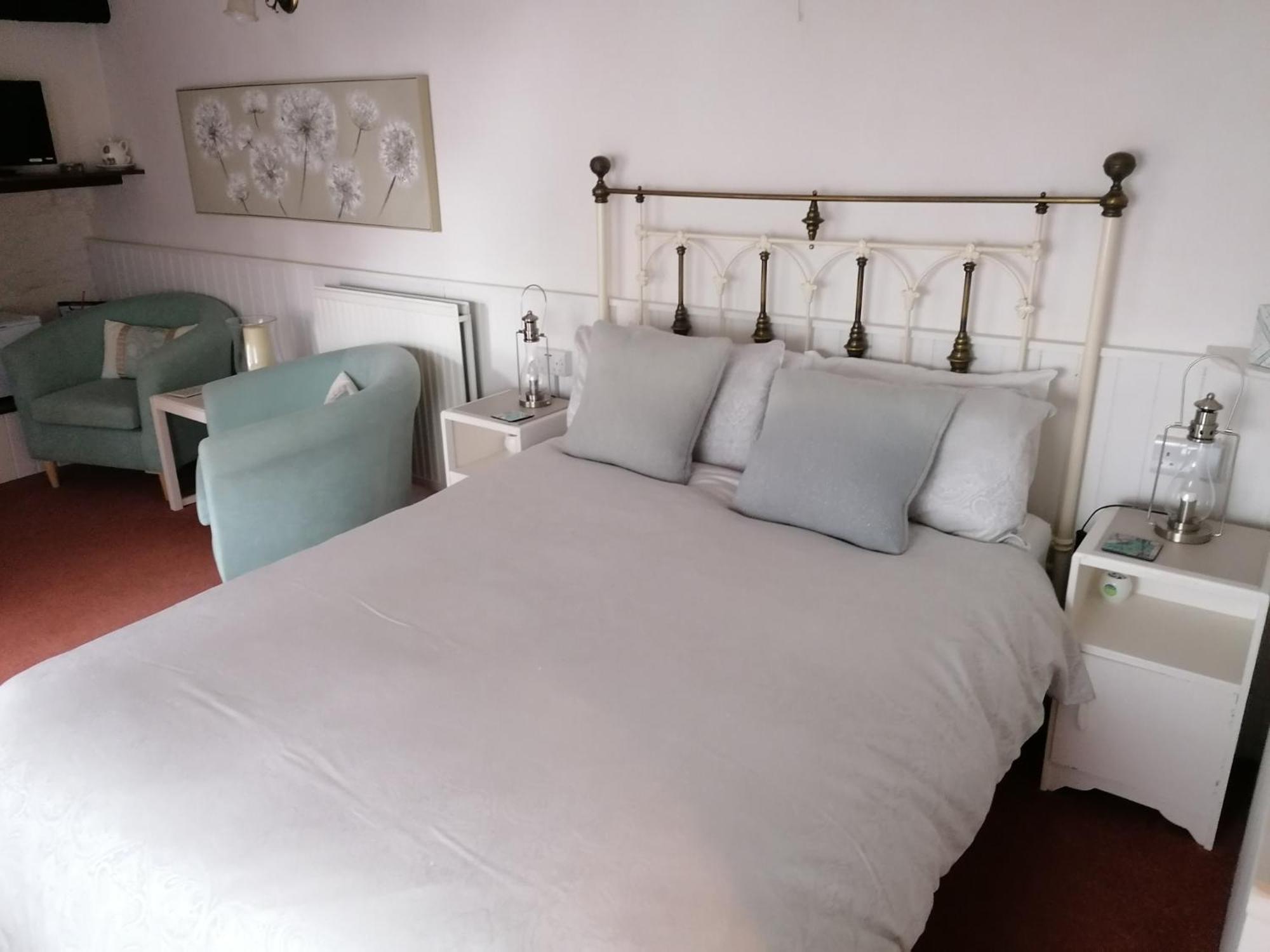 Standard Double Room - Photo 4