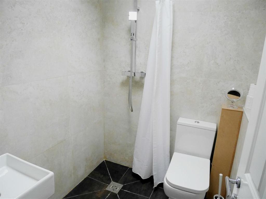 Single Room with Shower photo 3