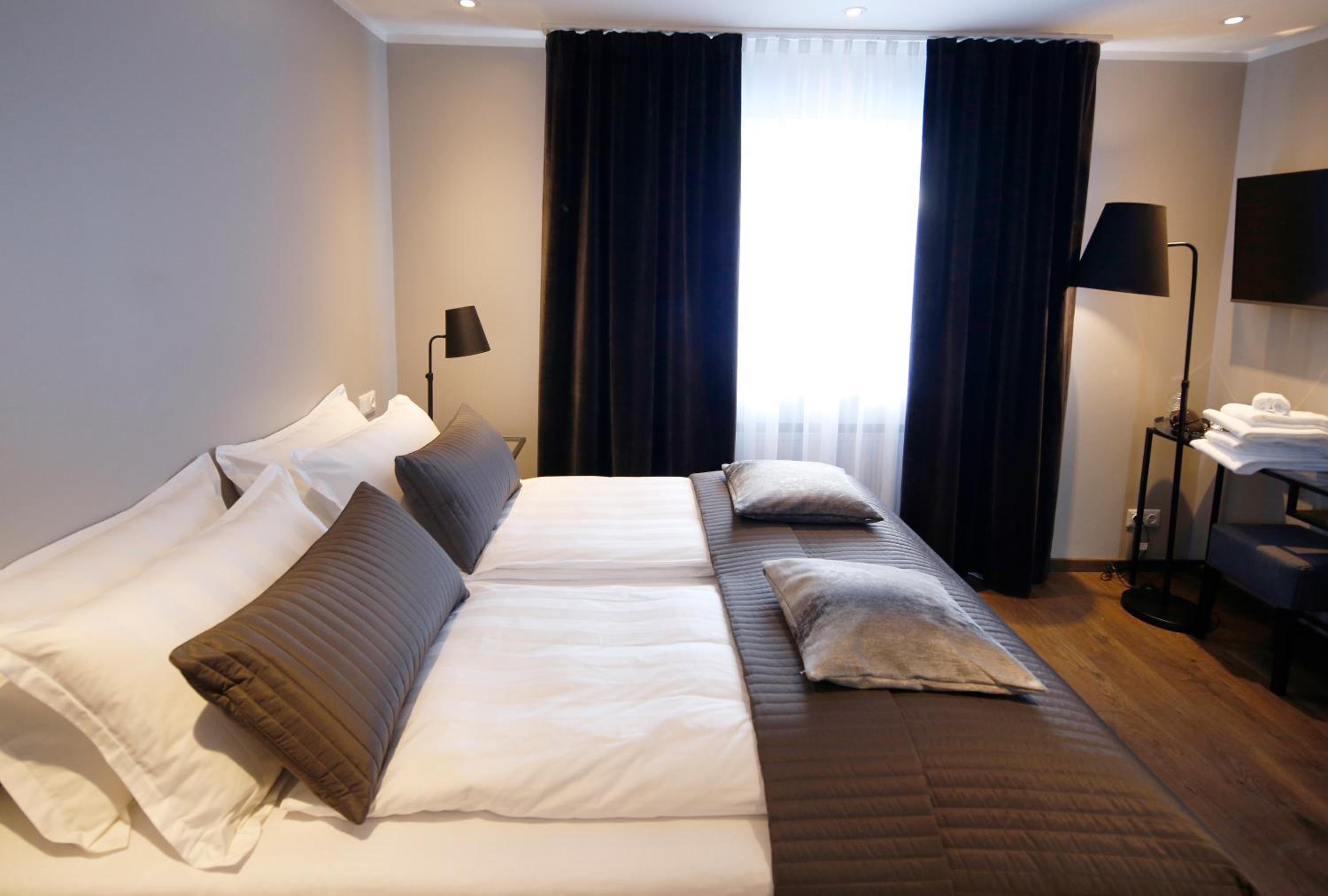 Double or Twin Room with Private Bathroom photo 1