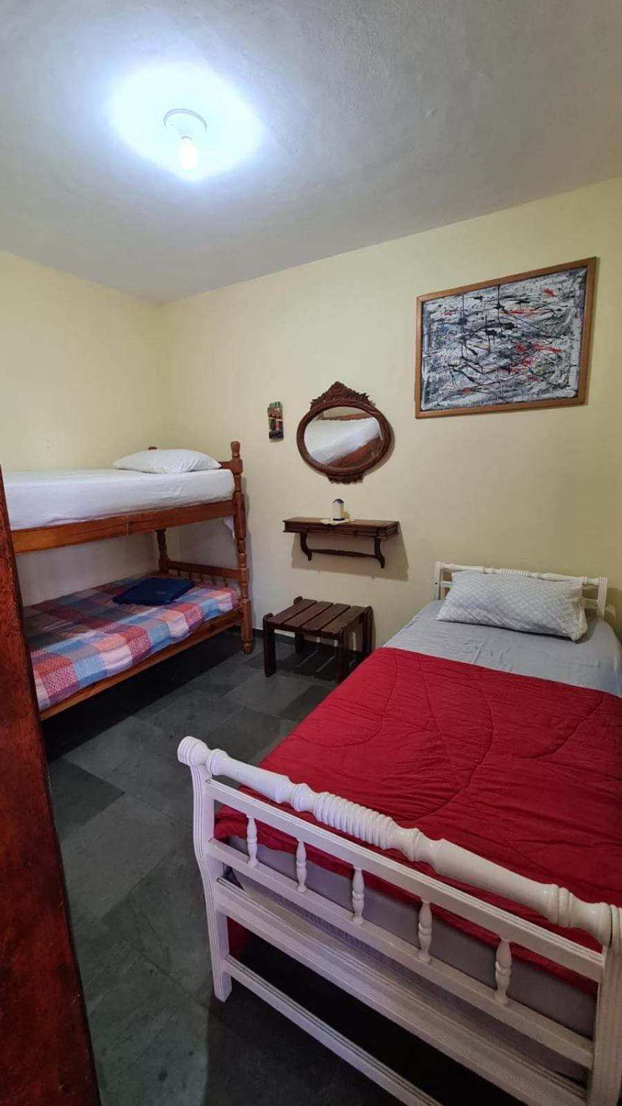 Large Double Room - Photo 2