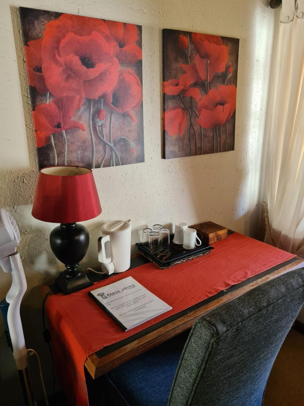 Family Room with Balcony photo 3