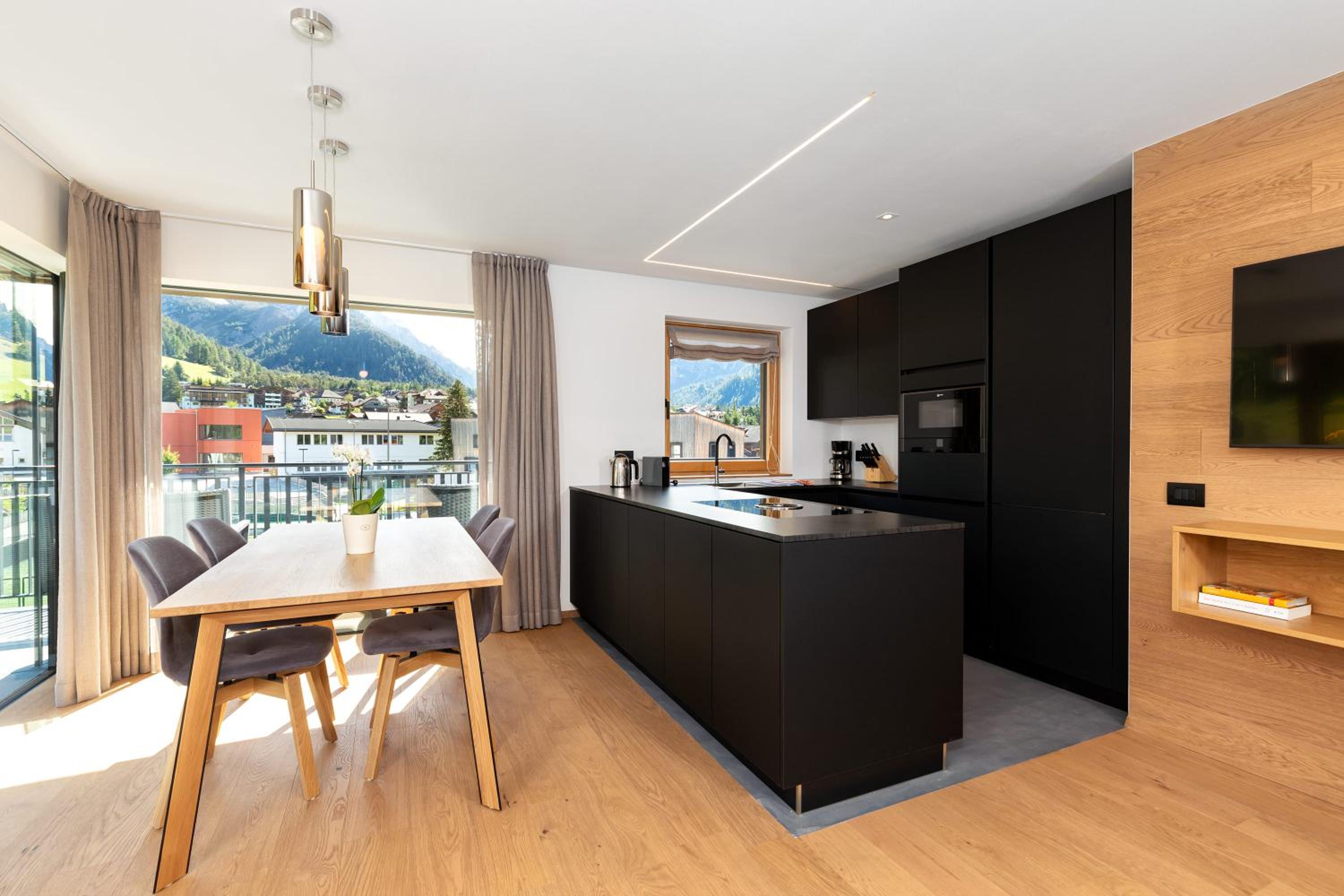 Penthouse Apartment photo 2