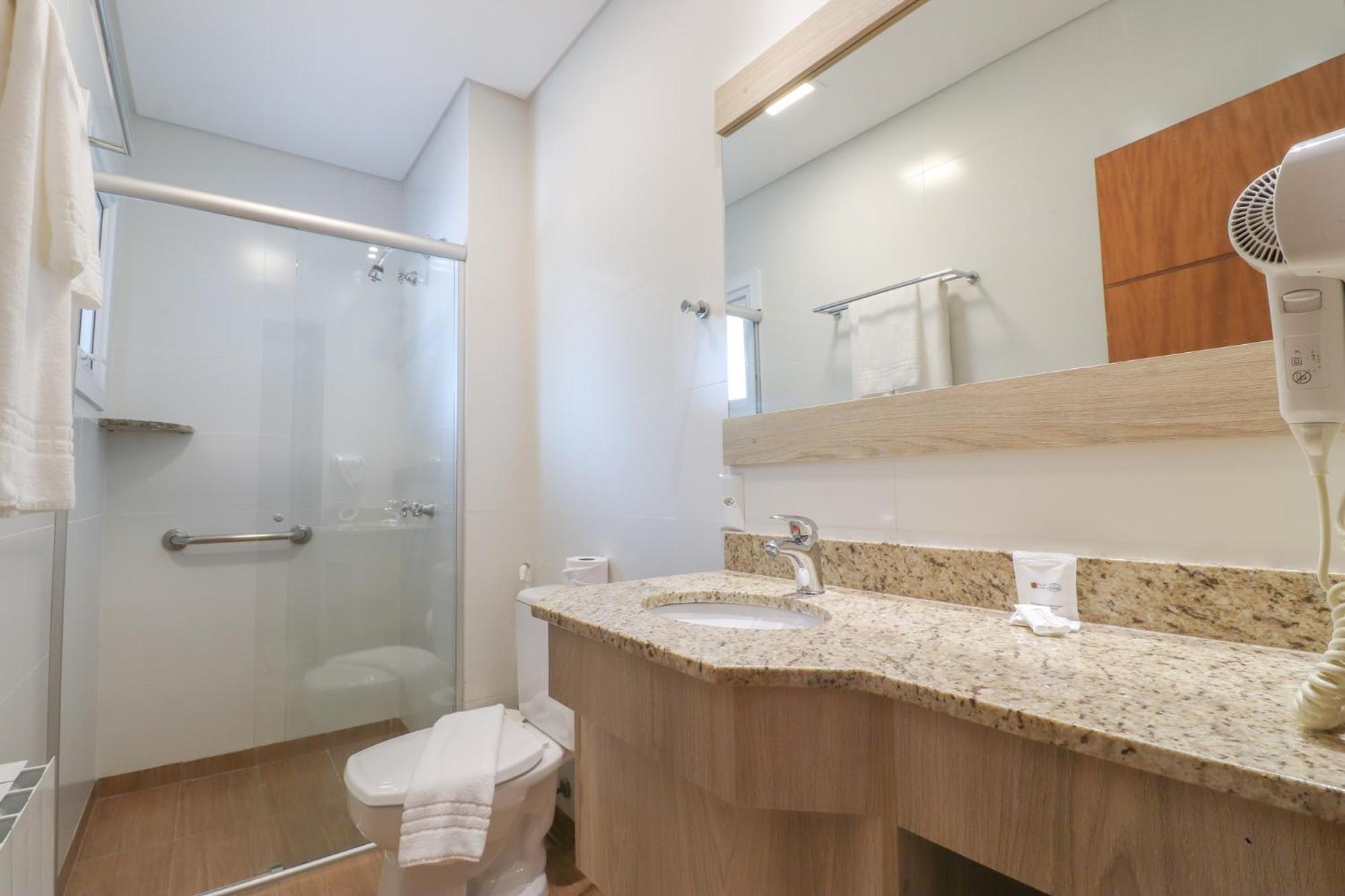 Standard Triple Room photo 2