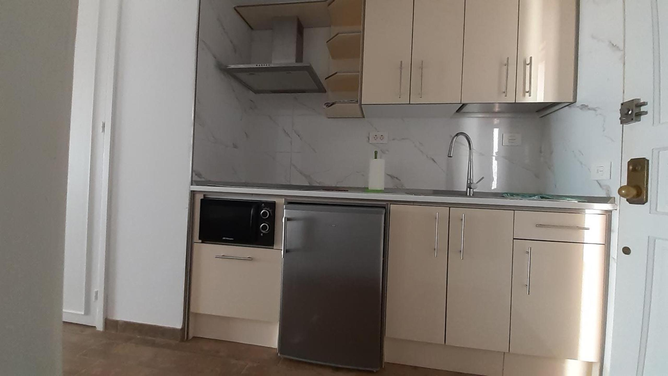 One-Bedroom Apartment - Photo 7