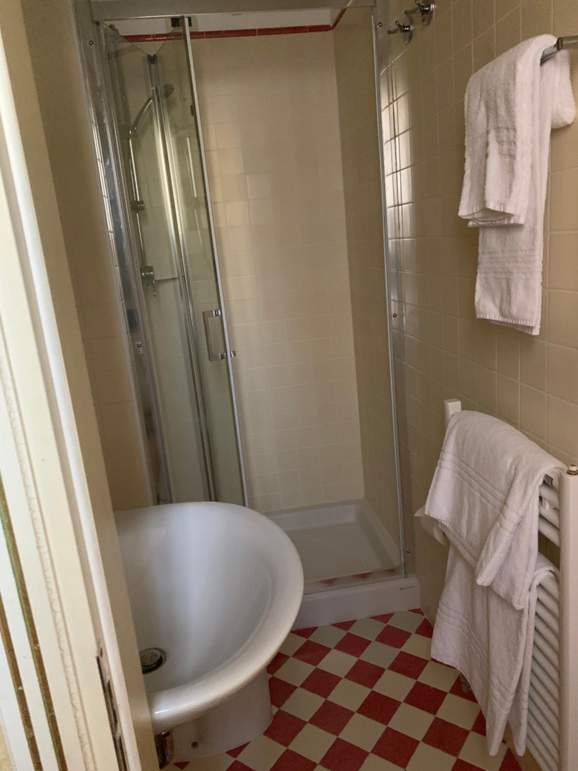 Triple Room with Private Bathroom photo 3