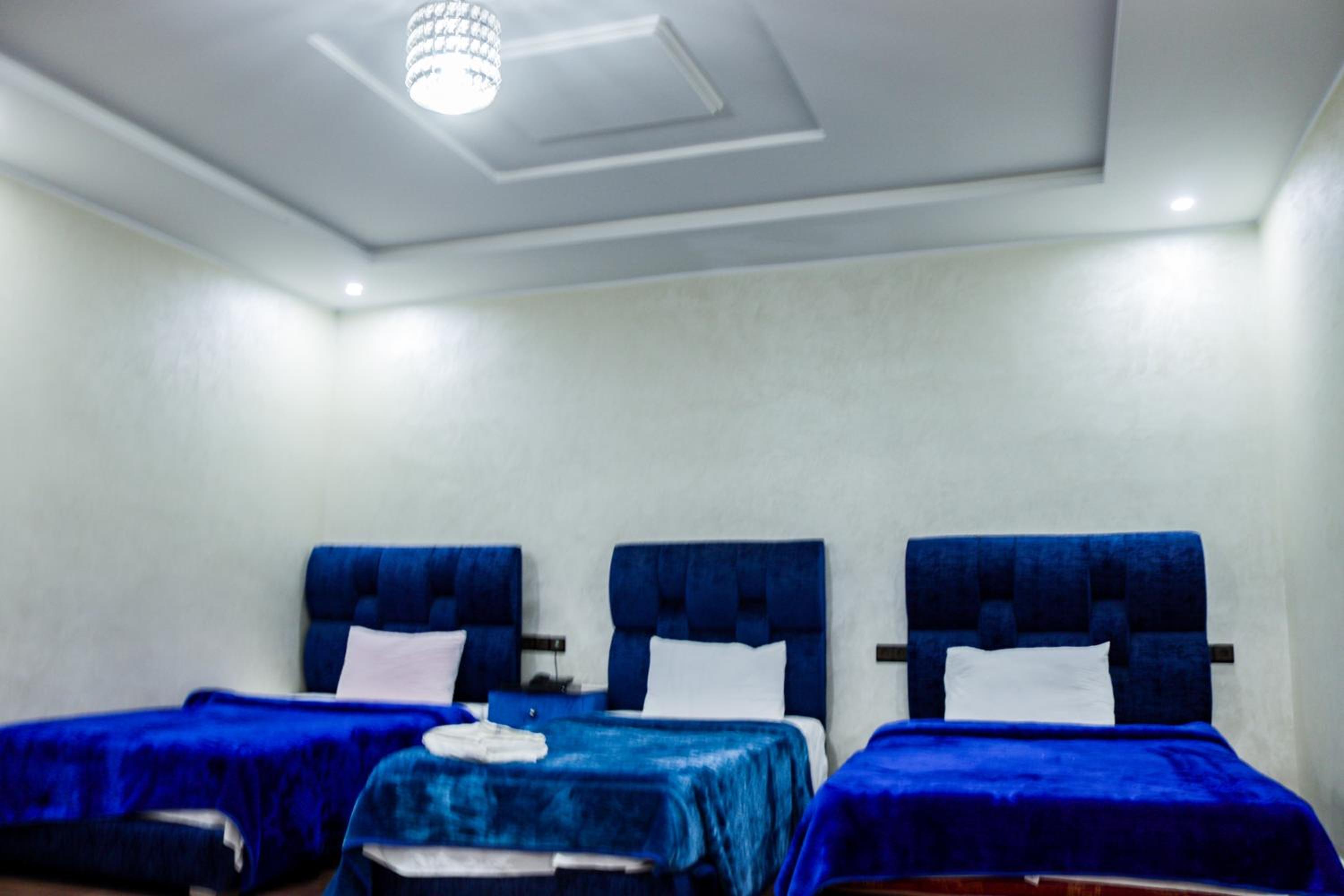 Standard Triple Room - Photo 2