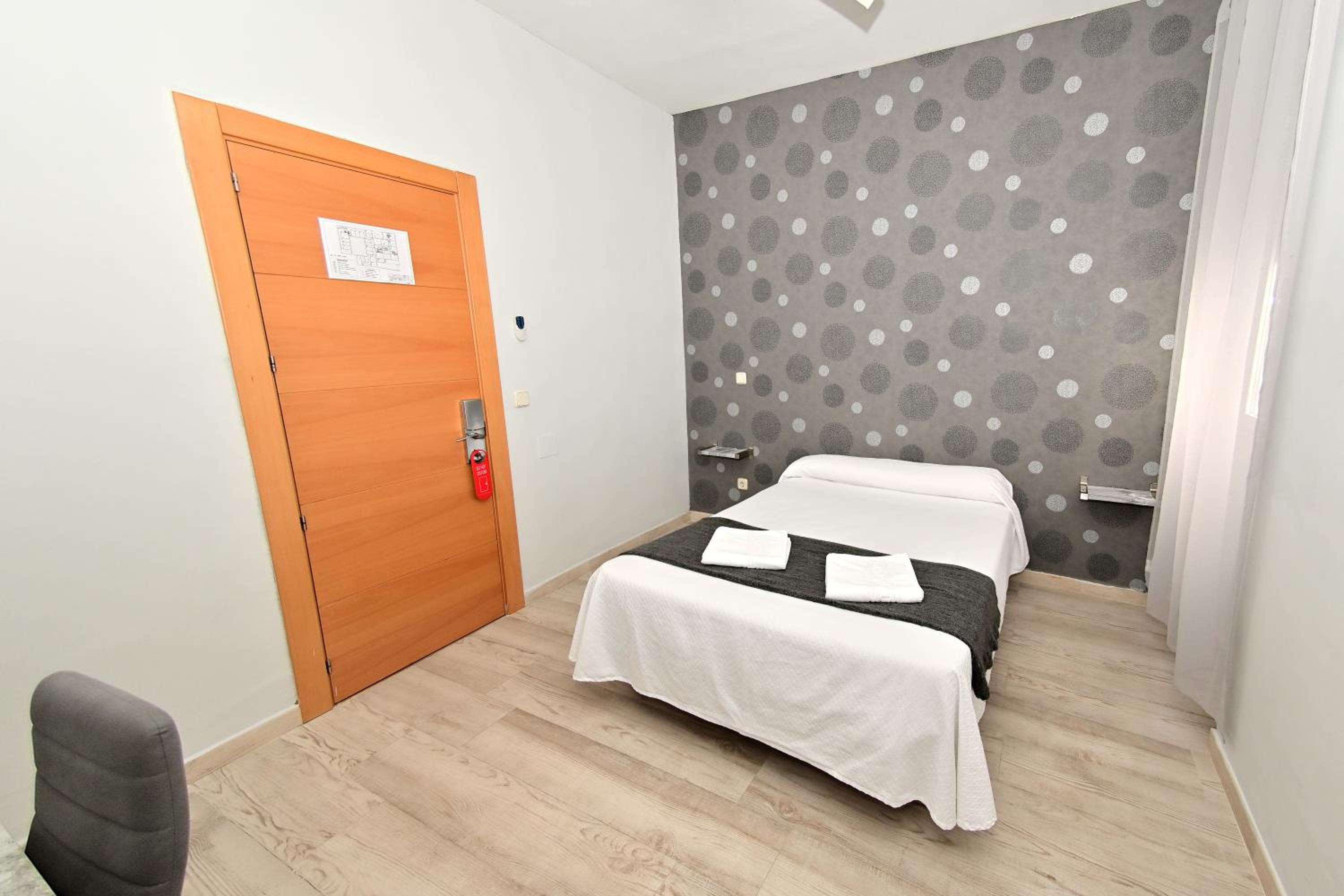 Habitación Doble o con Dos Camas con Baño Compartido