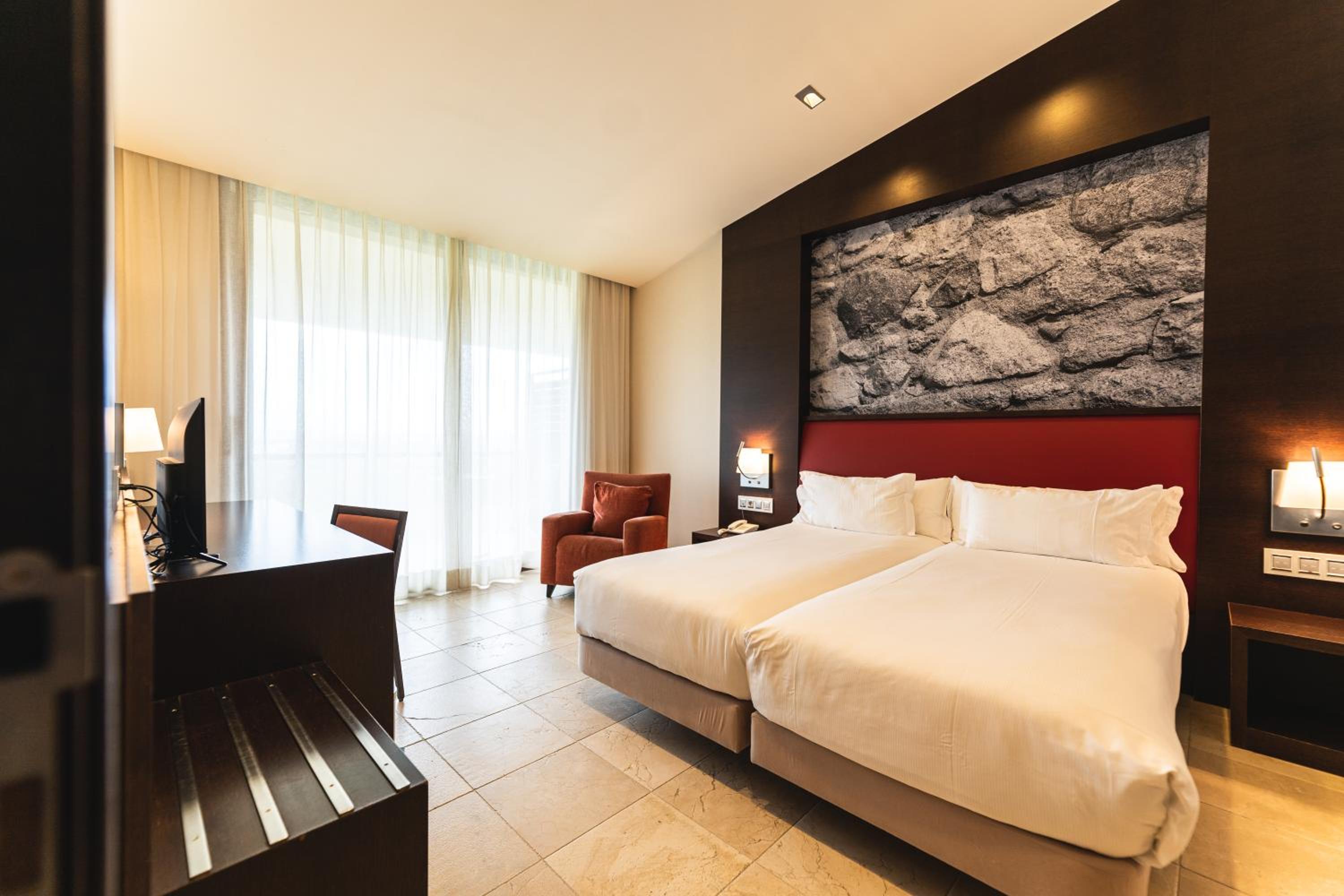 Habitación Familiar con Vista al Lago