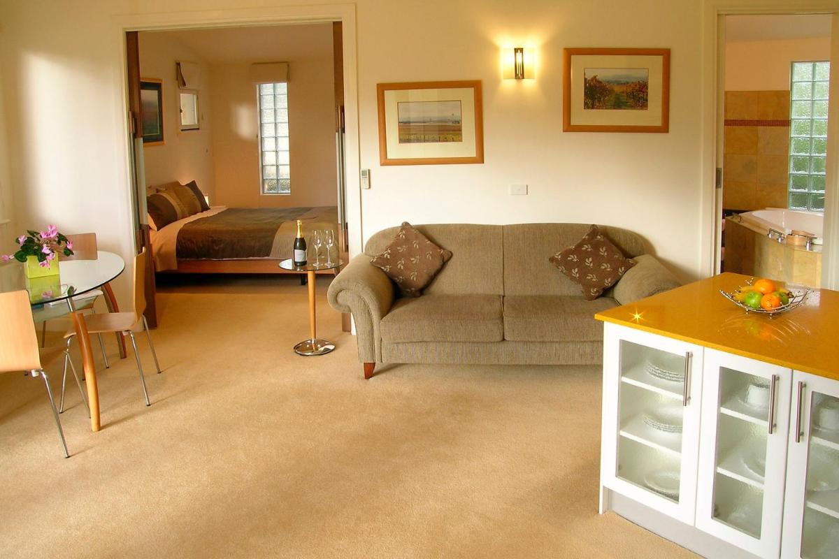Apartment with Terrace photo 2