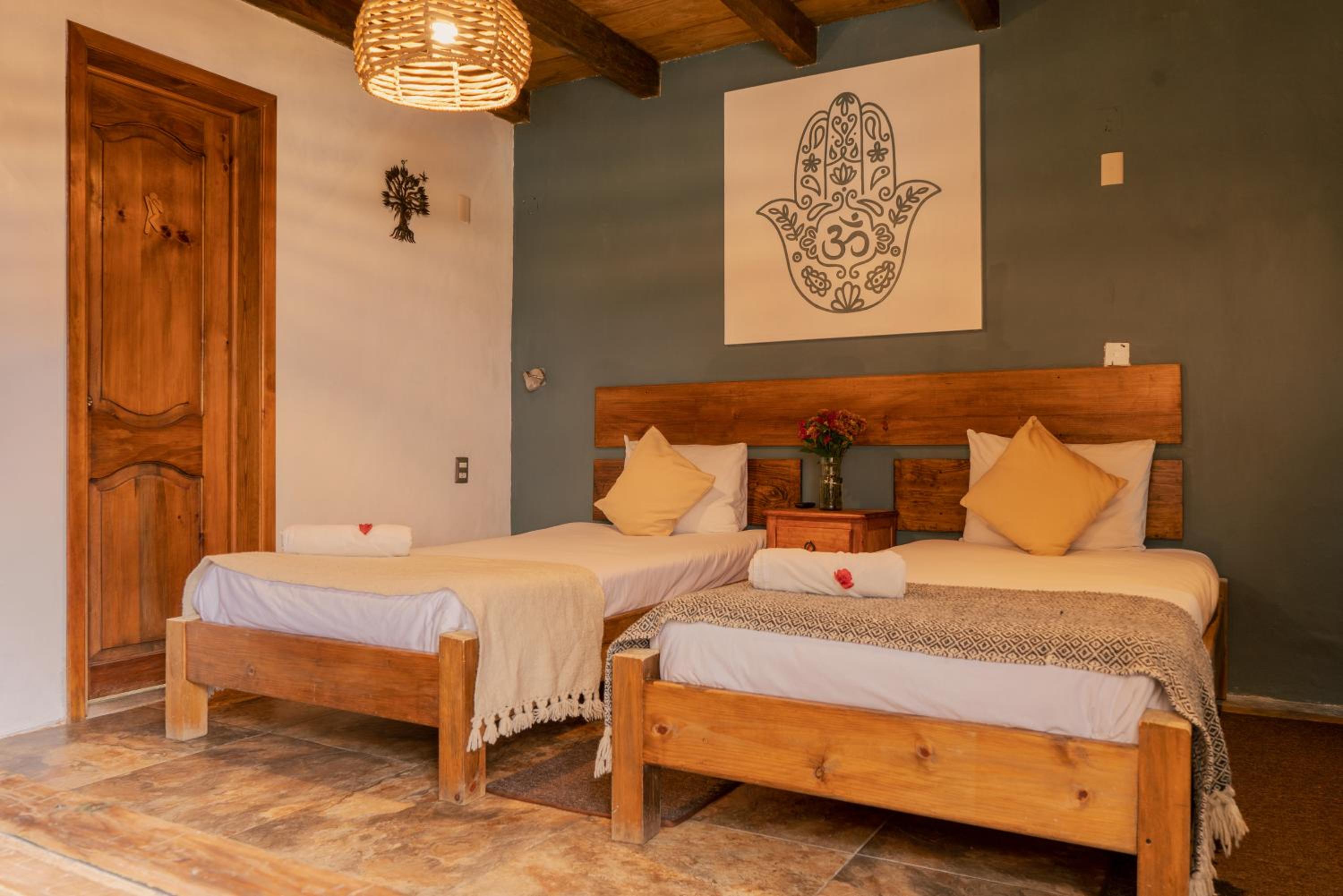 Quadruple Room with Private Bathroom - Photo 1