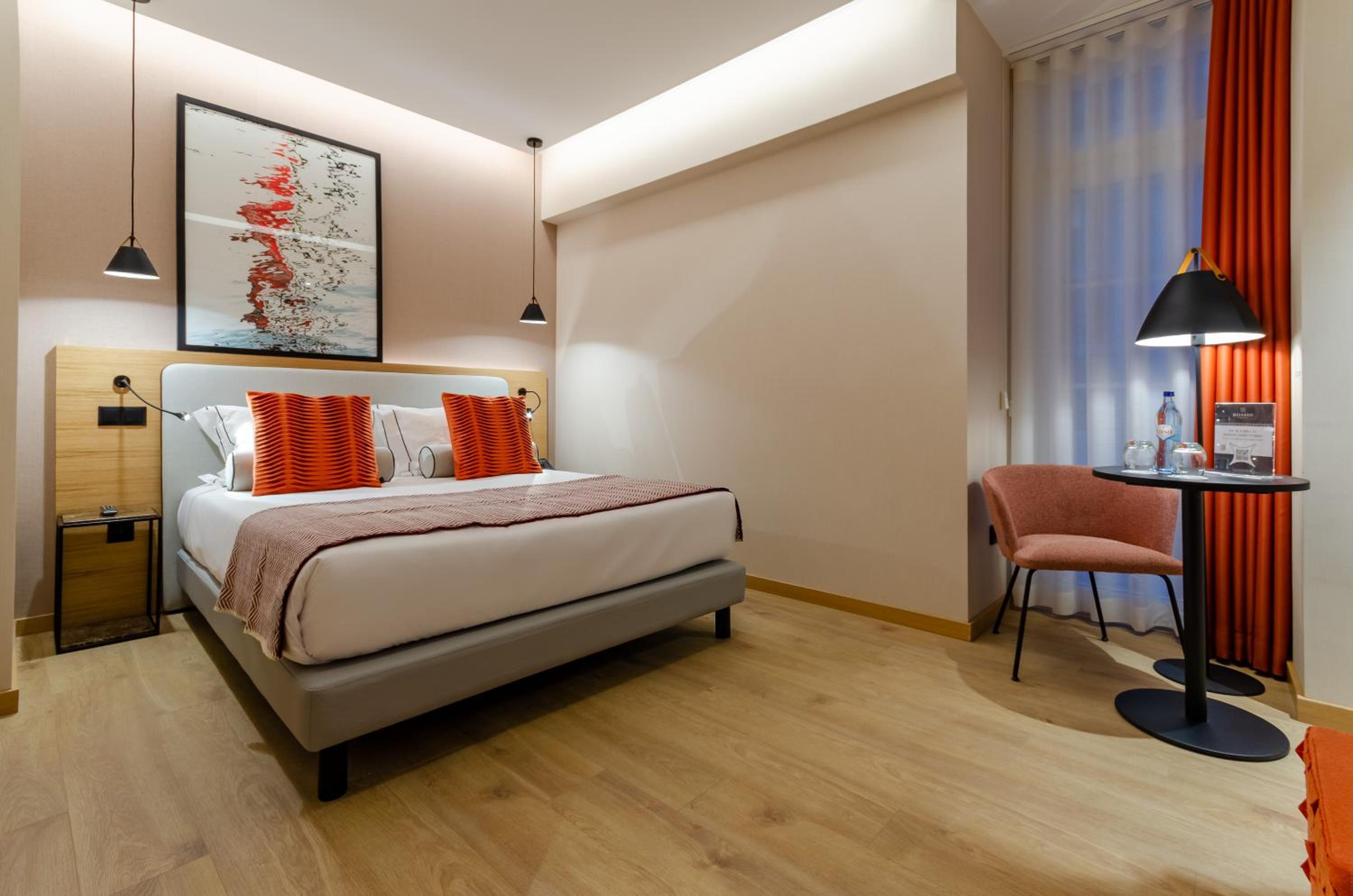 Standard Double or Twin Room - Photo 29
