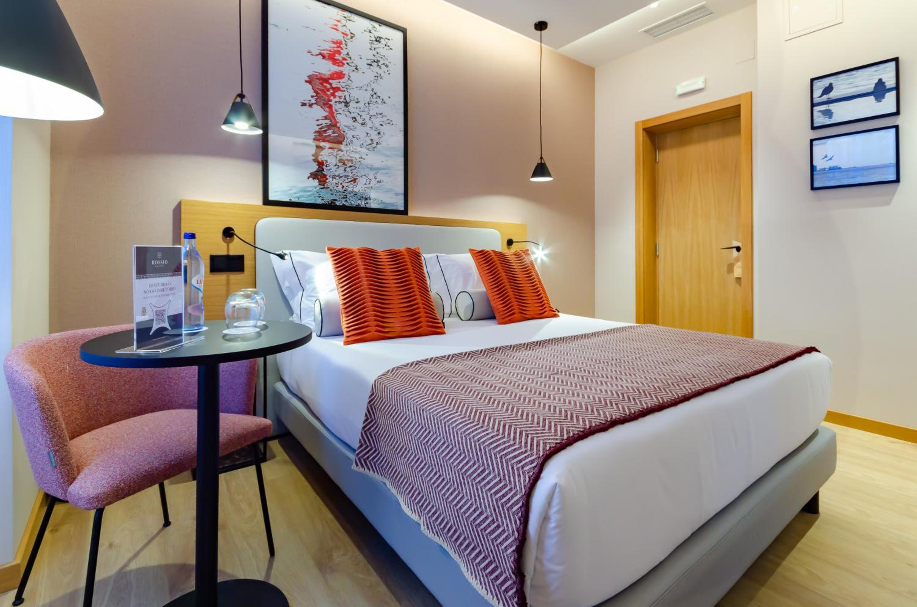 Superior Double or Twin Room - Photo 11