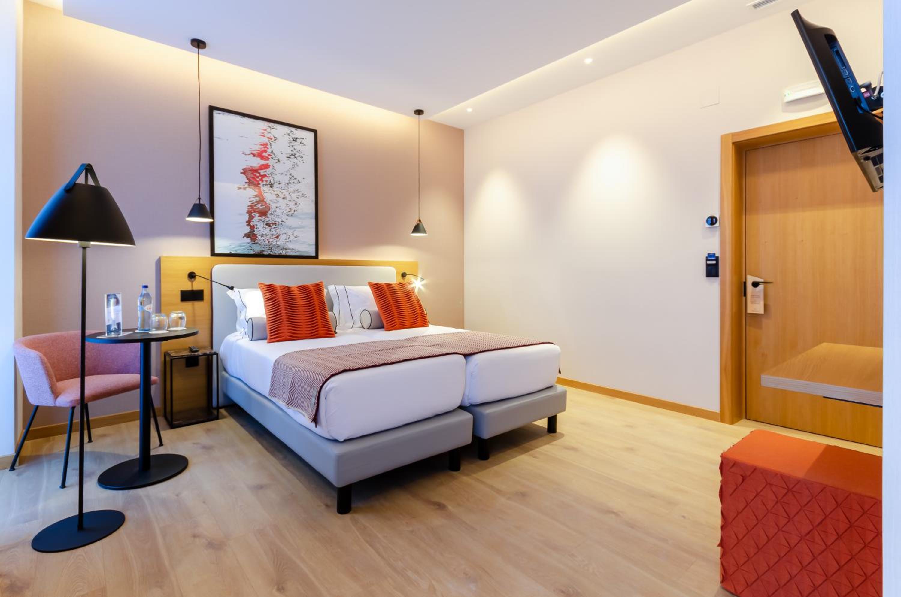Superior Double or Twin Room - Photo 10
