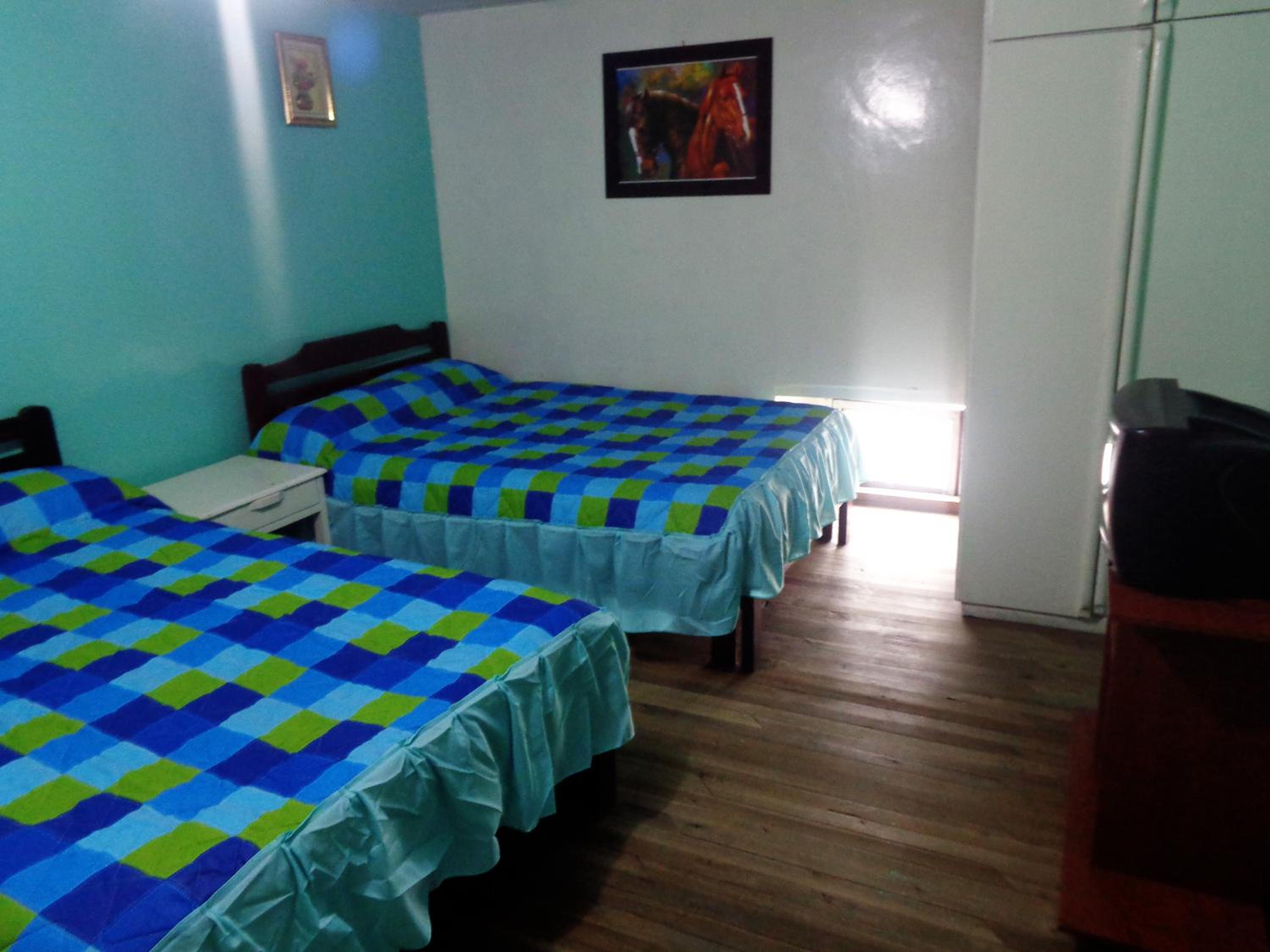 Twin Room with Private Bathroom photo 2