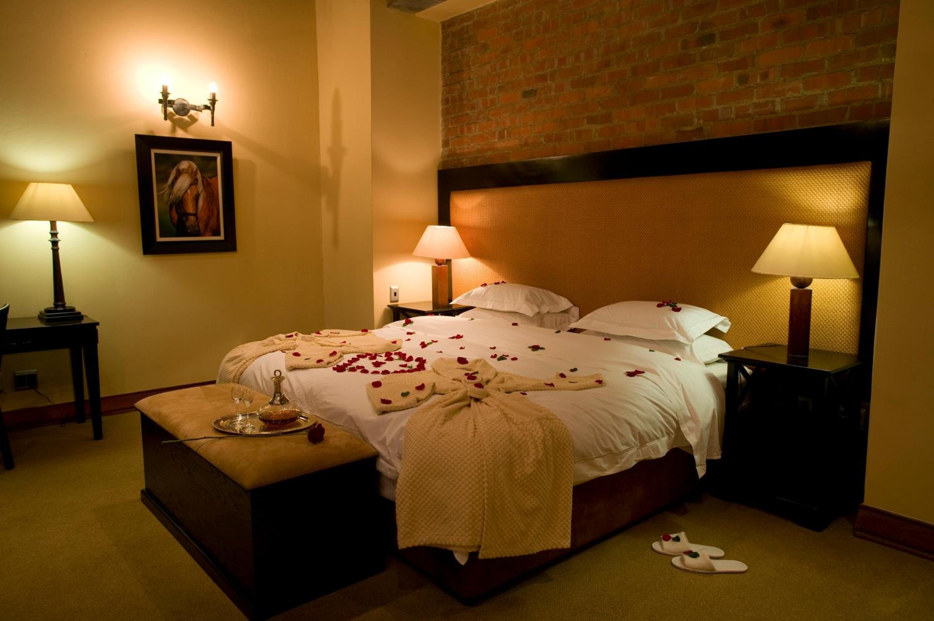 Double or Twin Room with Balcony - Photo 5