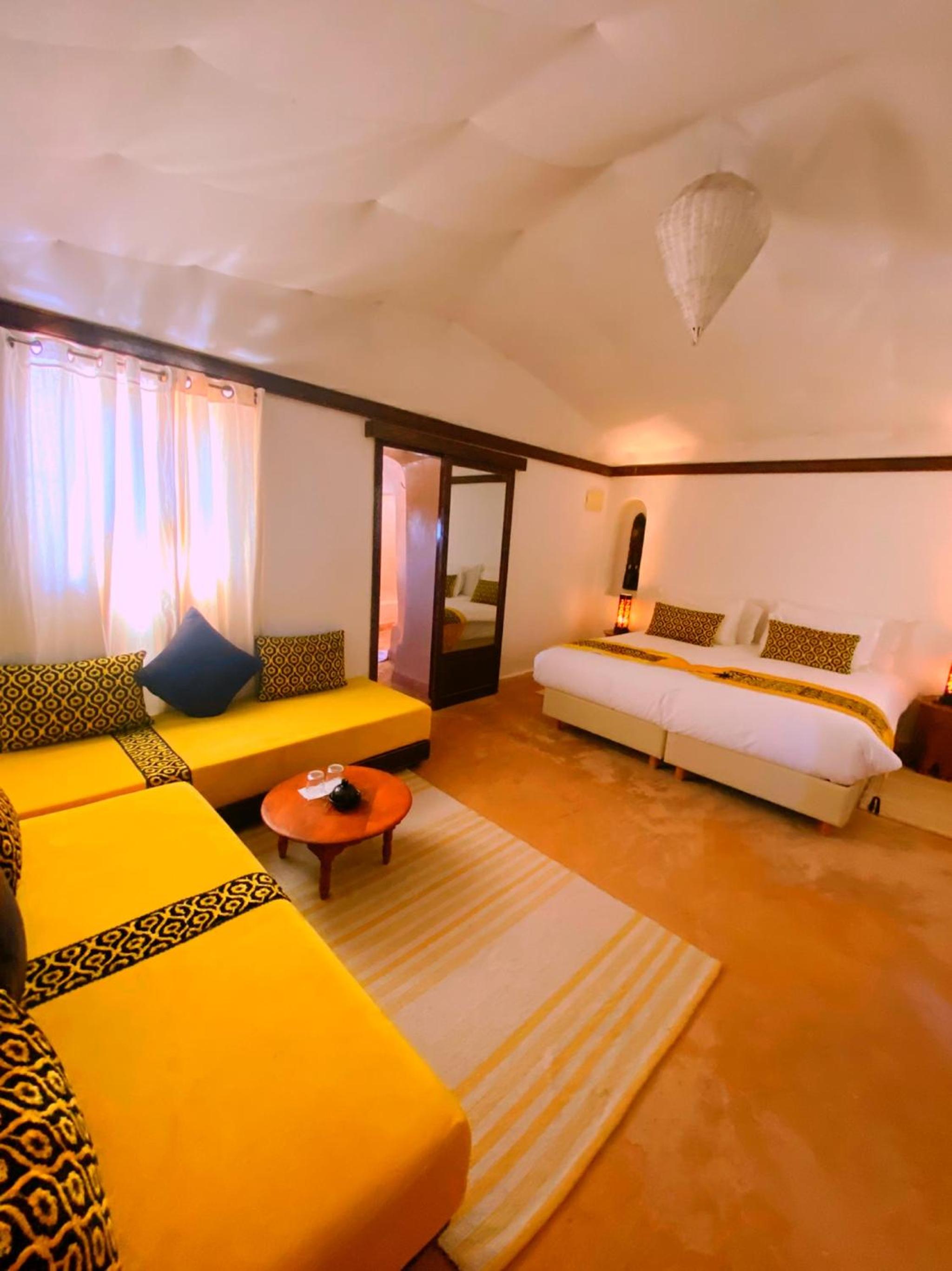 Twin Room - Photo 1