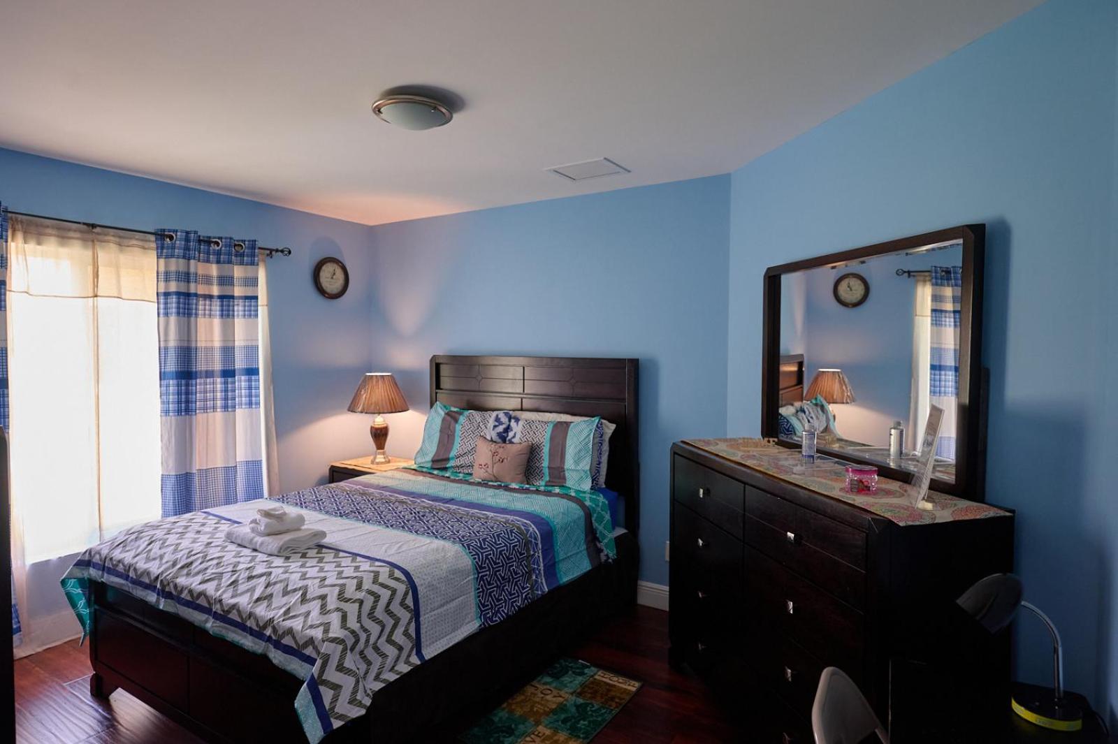 Double Room with Shared Bathroom photo 3