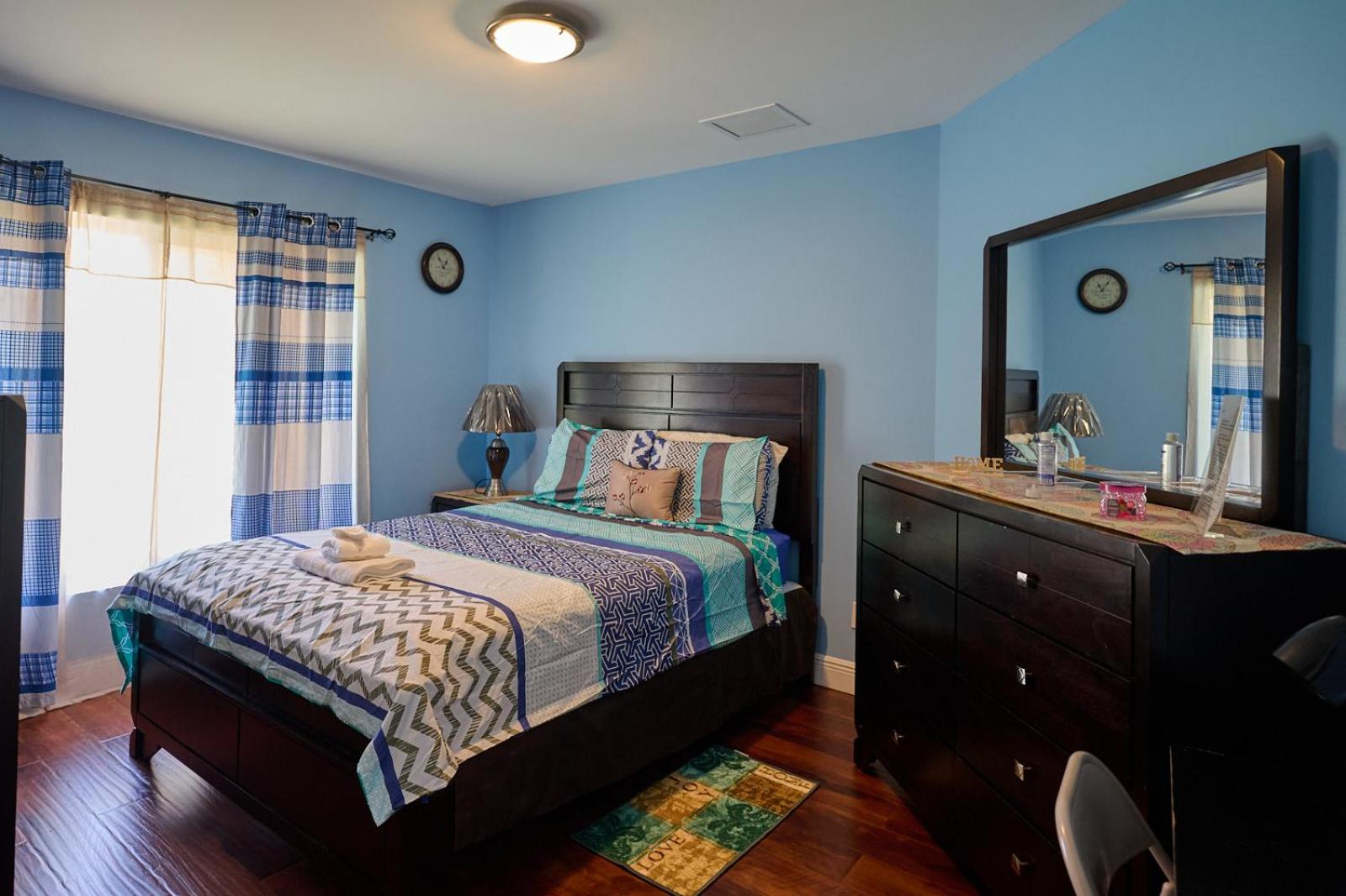 Double Room with Shared Bathroom photo 1